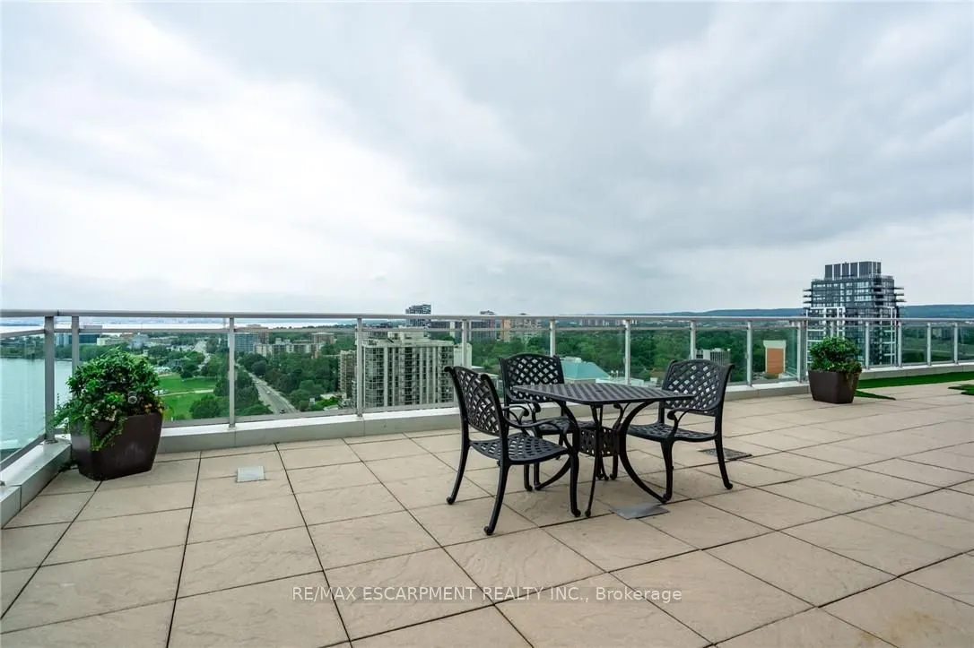 360 Pearl Street, #1303