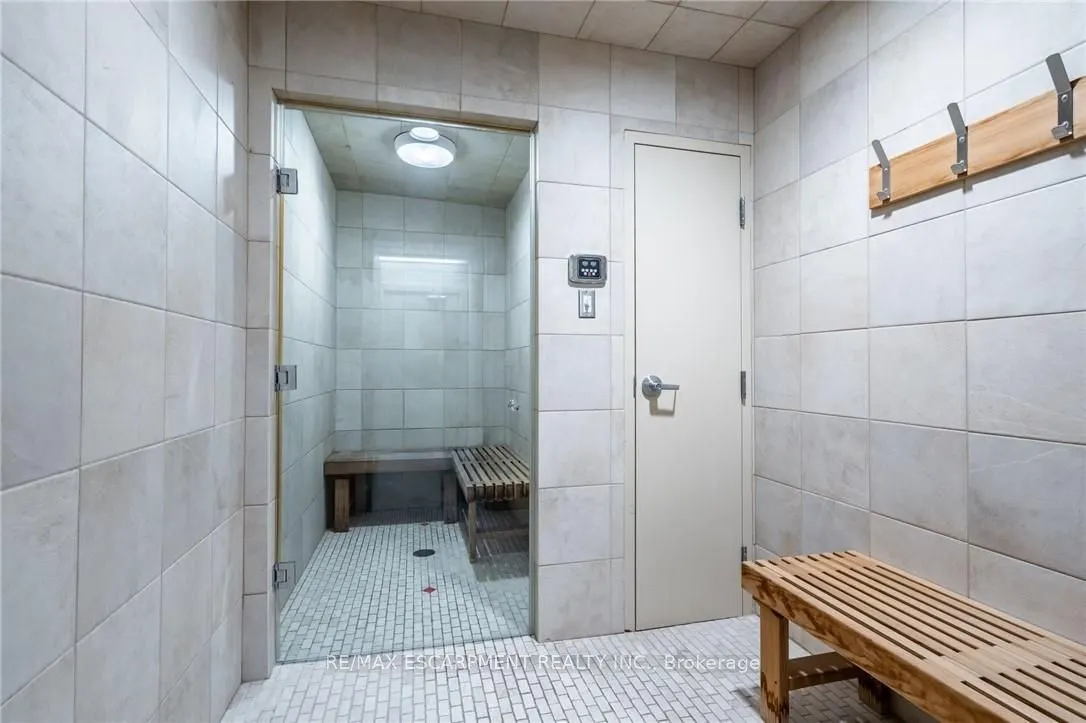 360 Pearl Street, #1303