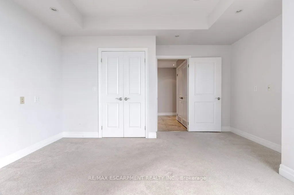 360 Pearl Street, #1303