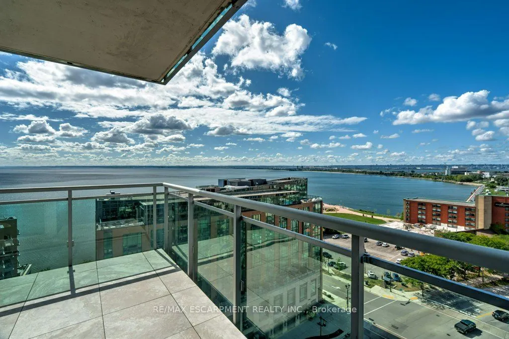 360 Pearl Street, #1303