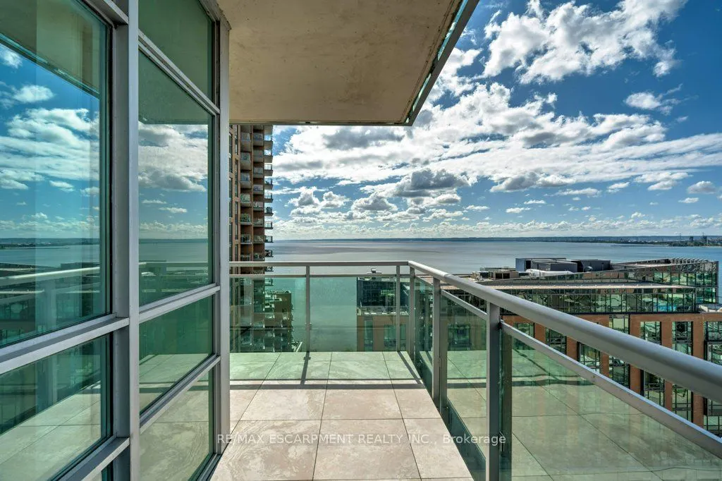 360 Pearl Street, #1303