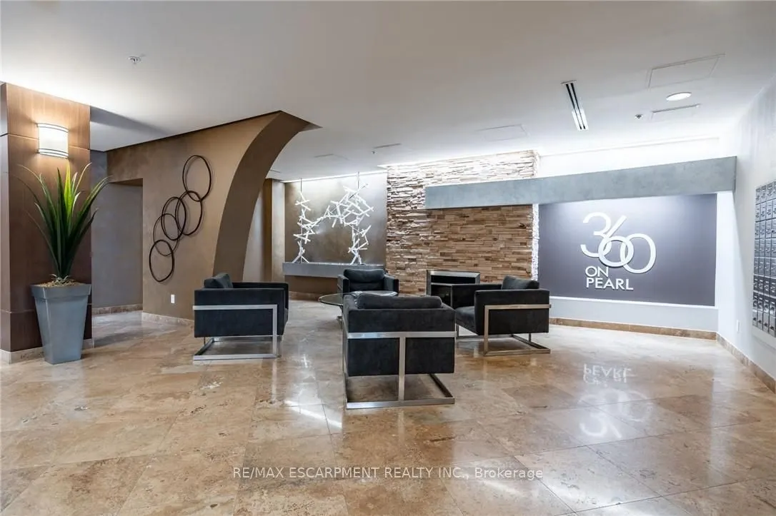 360 Pearl Street, #1303
