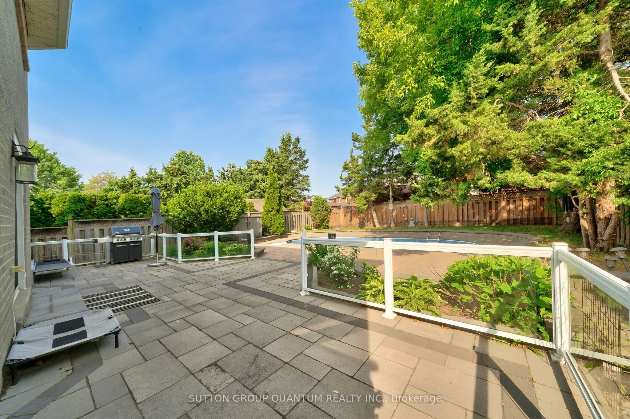 57 River Oaks Boulevard E
