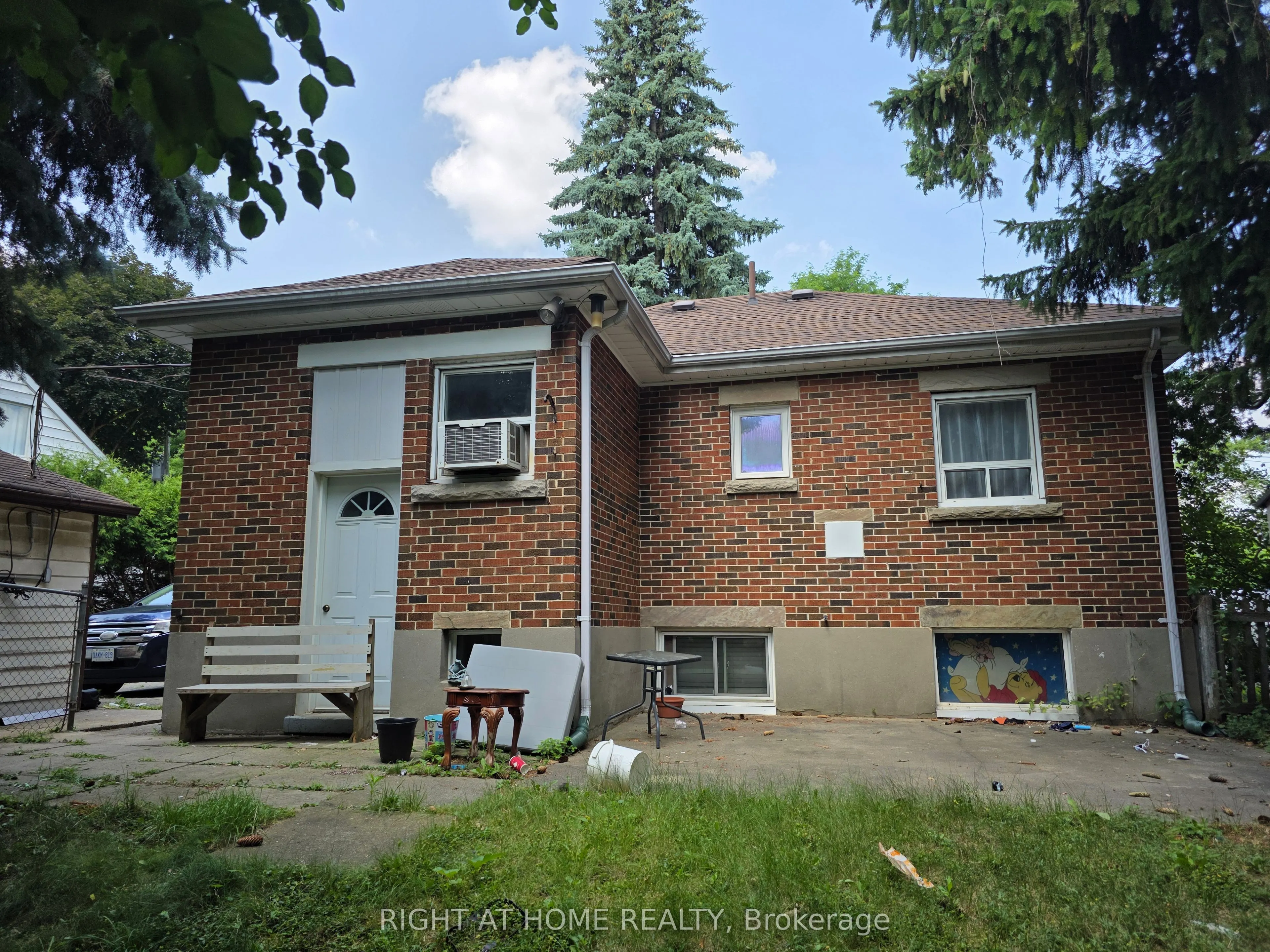 9 Rogers Road
