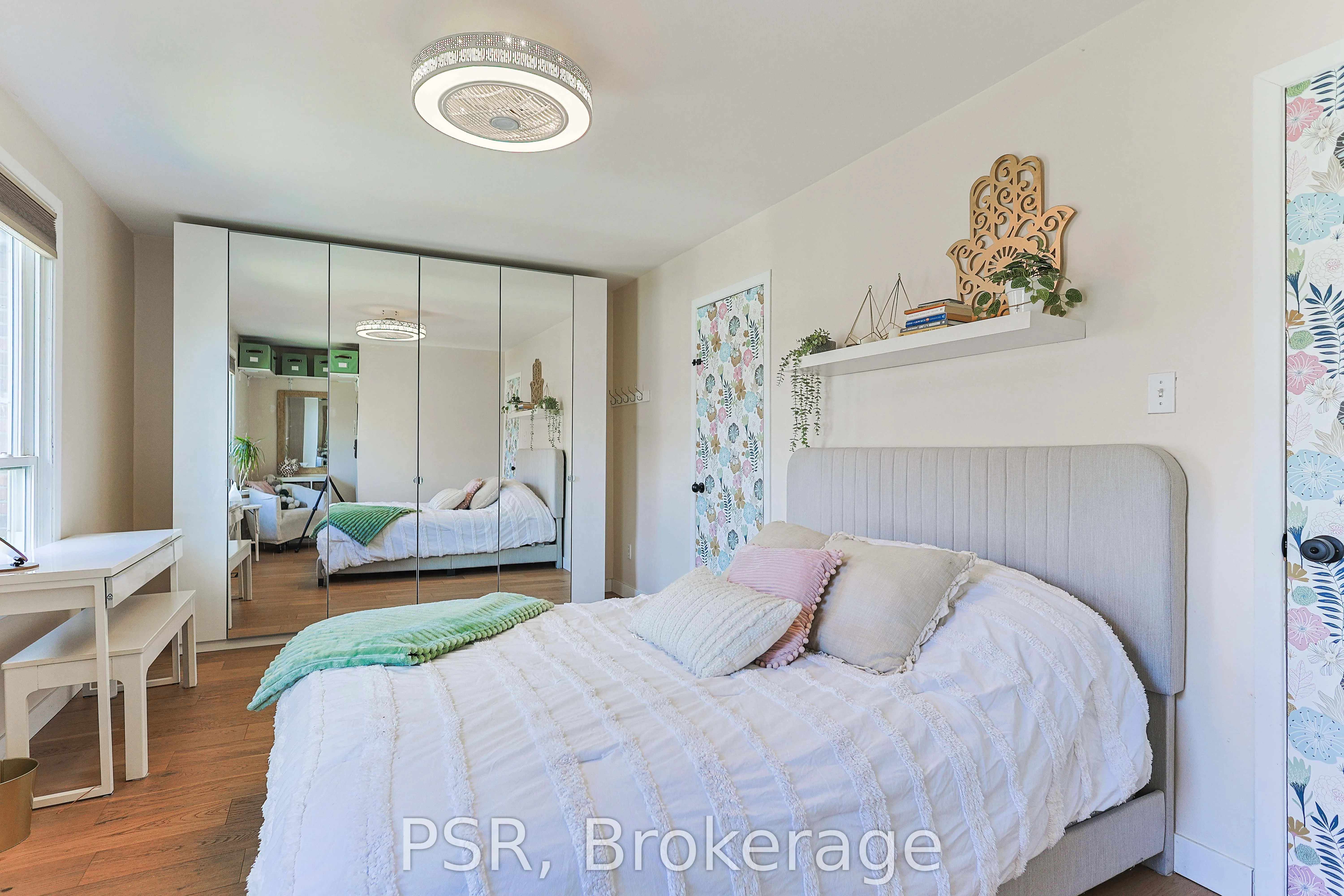5475 Lakeshore Road #54