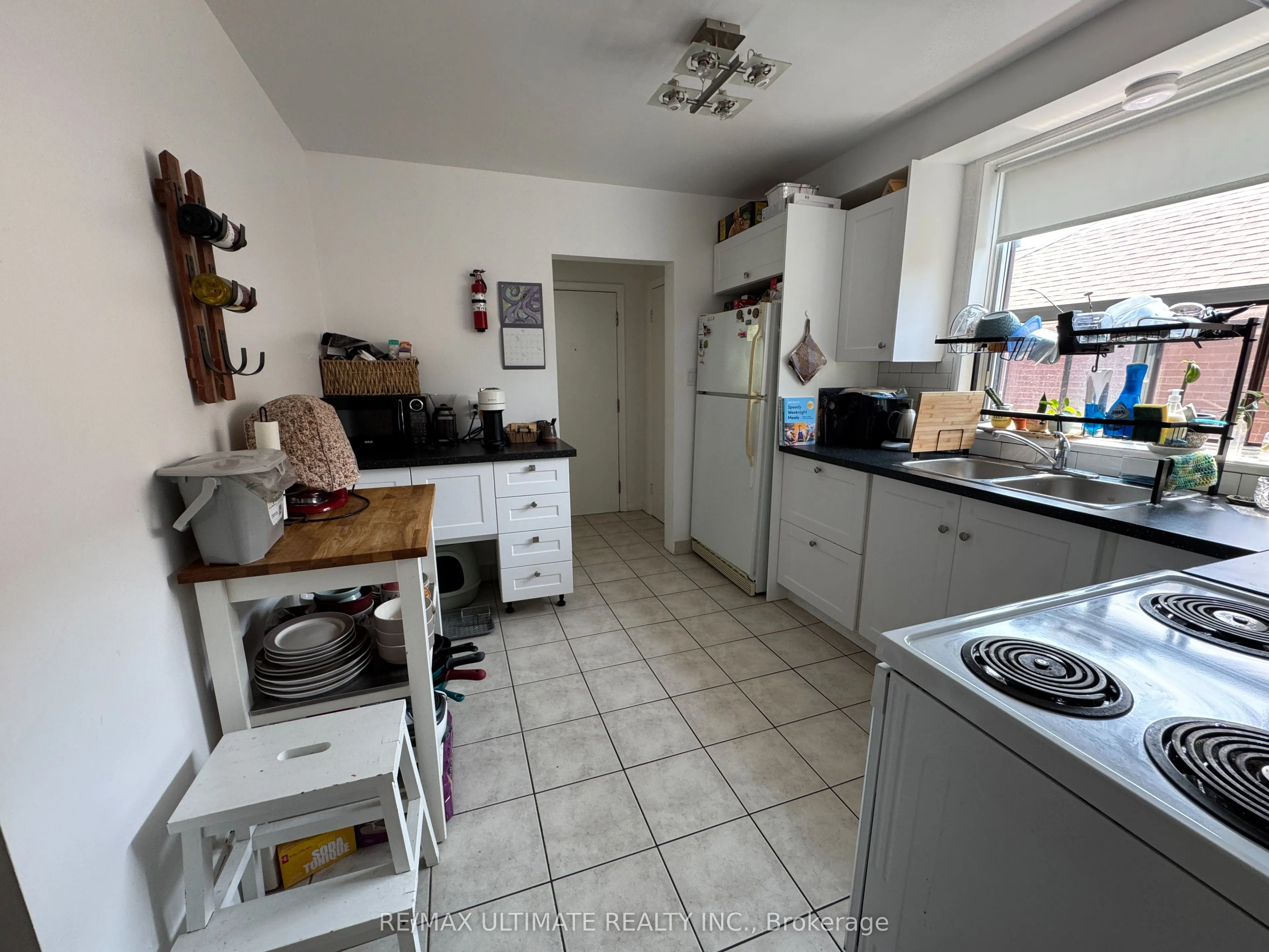 468 Ridelle Avenue, #Main