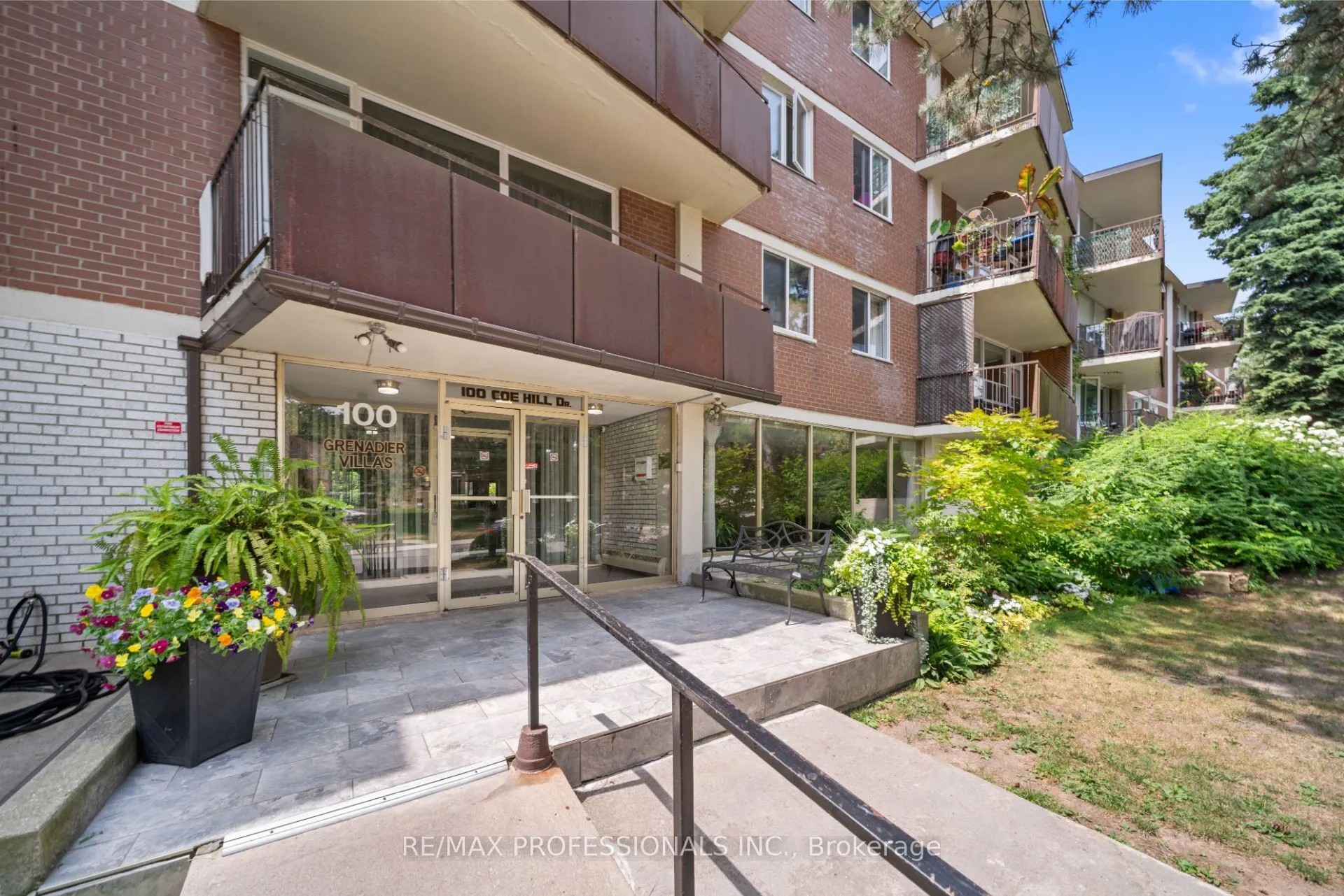 100 Coe Hill Drive, #216