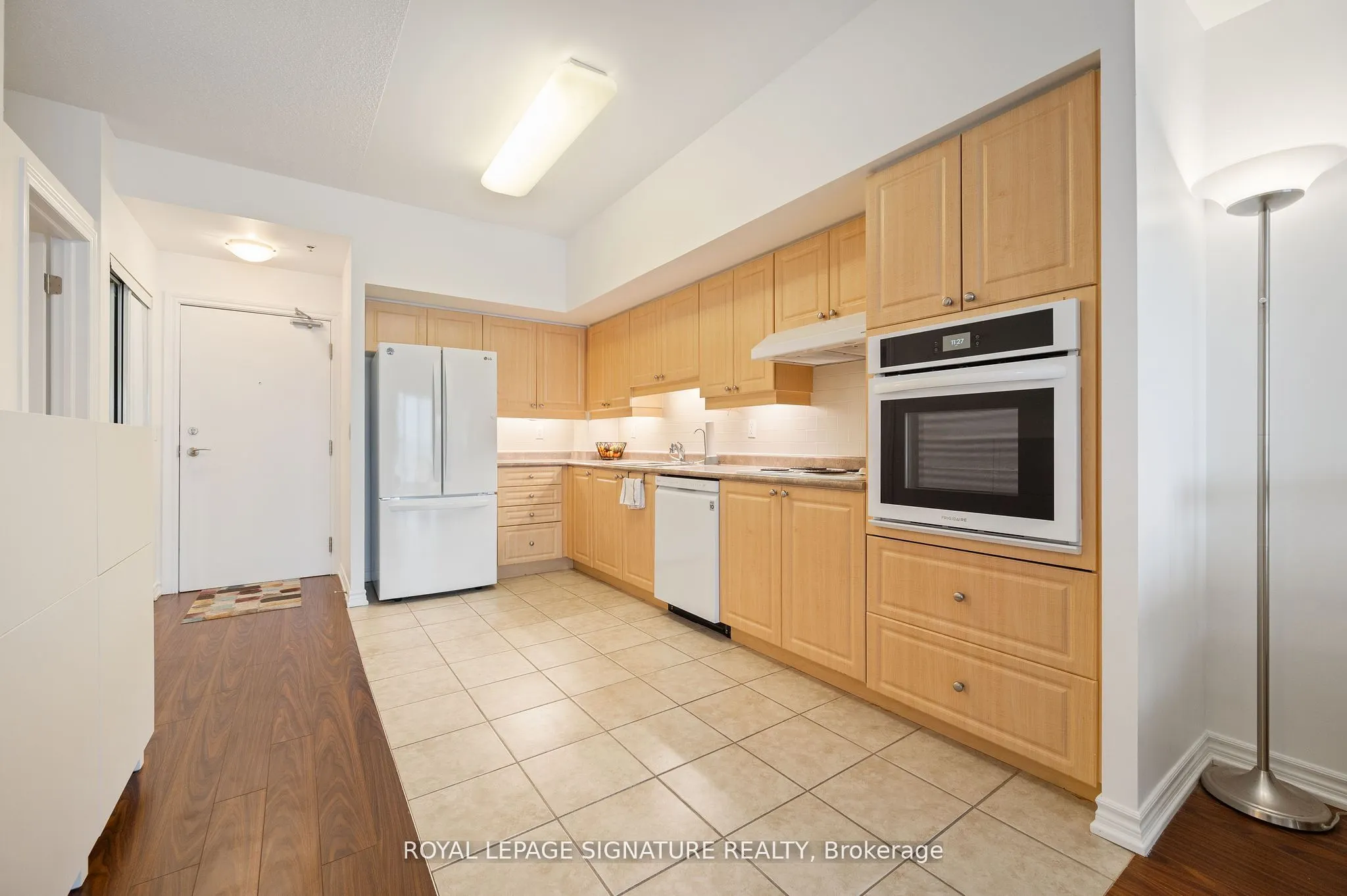 810 Scollard Court, #1003