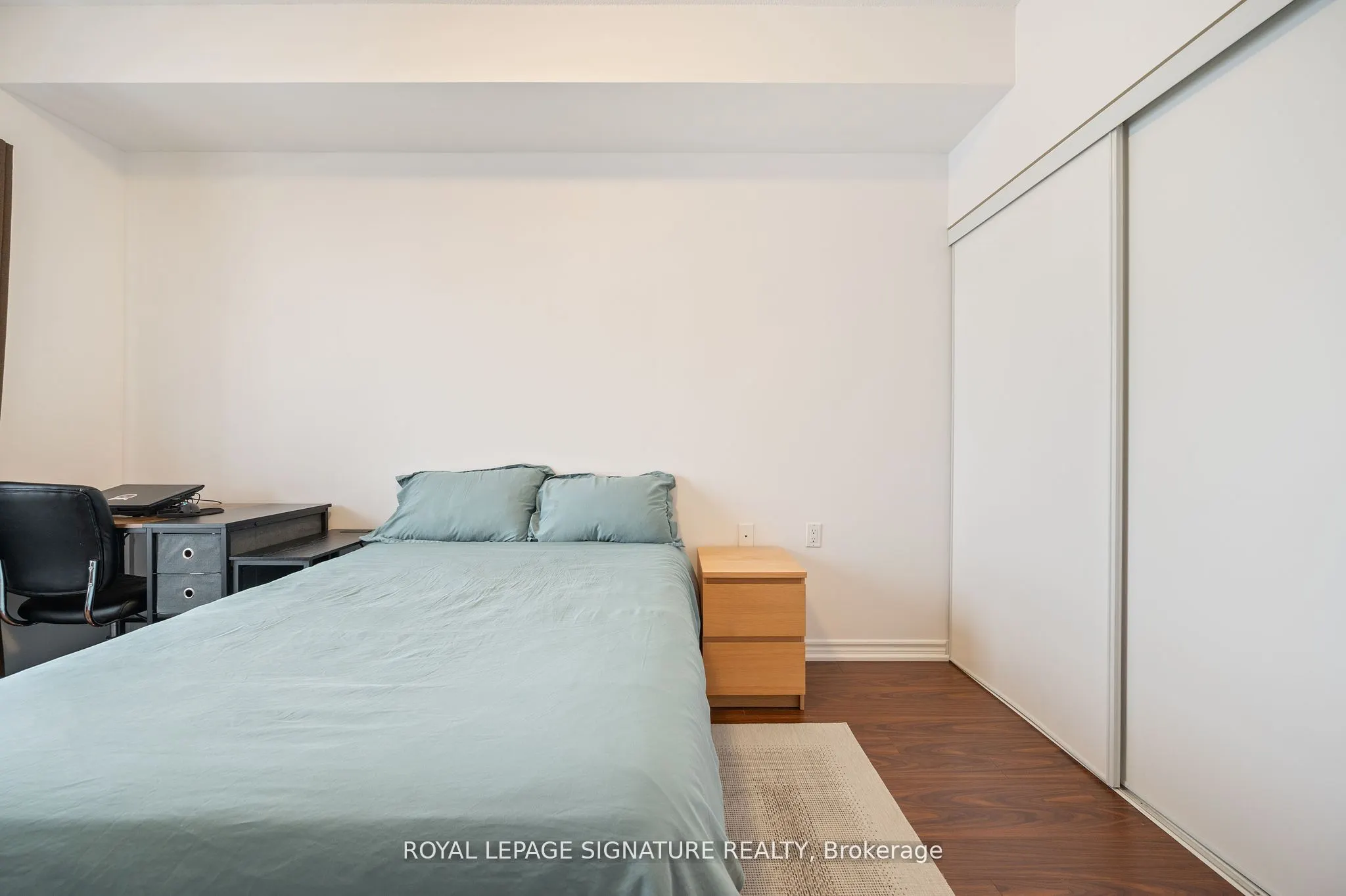 810 Scollard Court, #1003