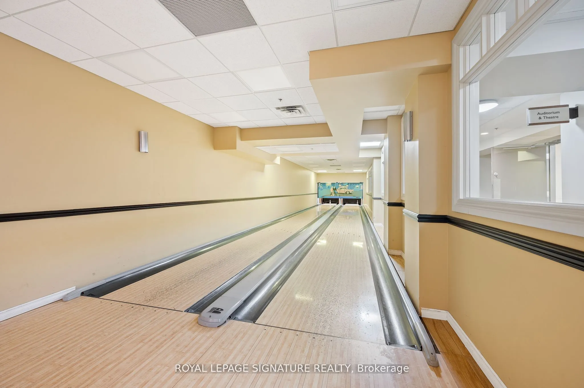 810 Scollard Court, #1003