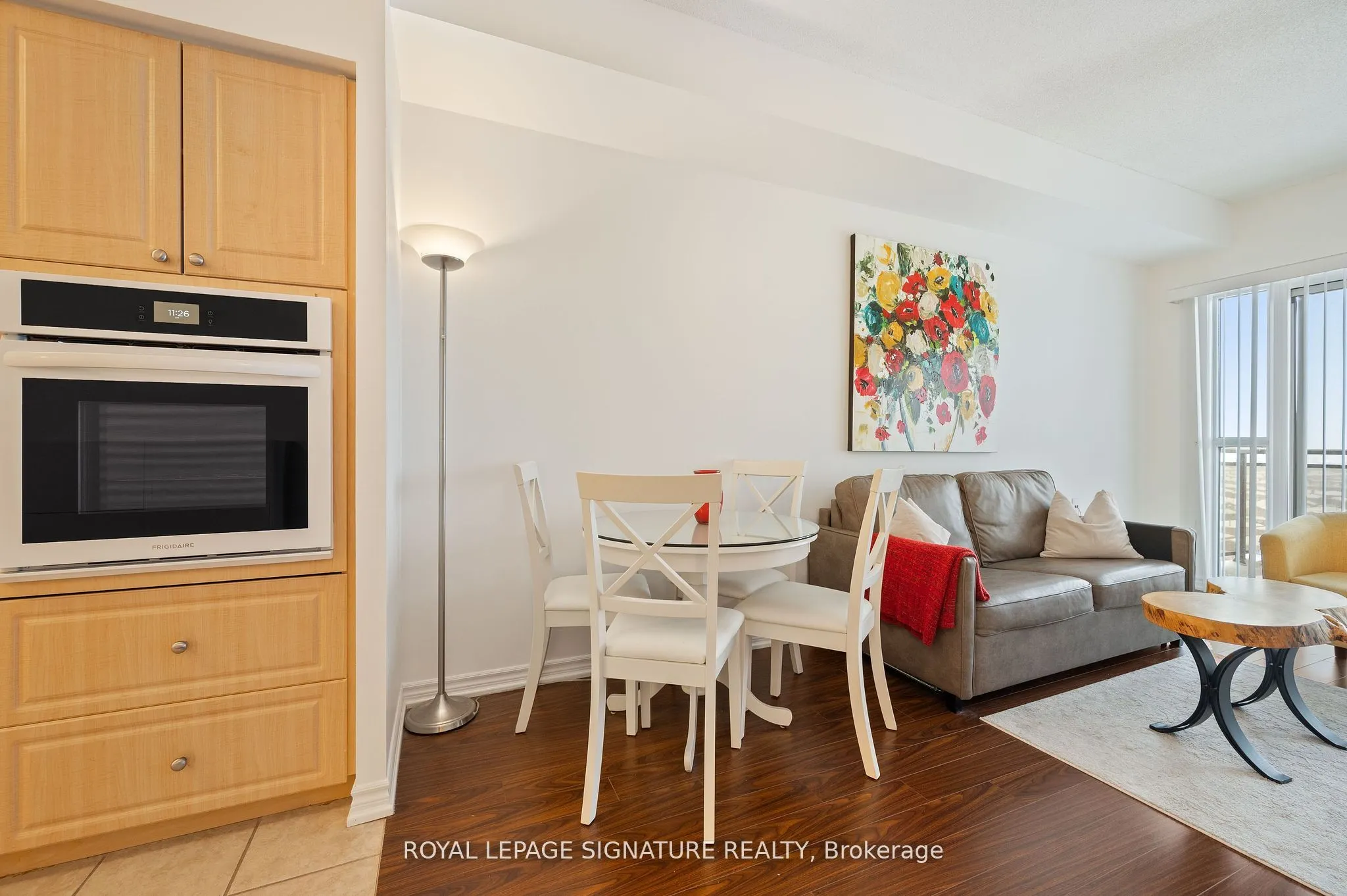 810 Scollard Court, #1003