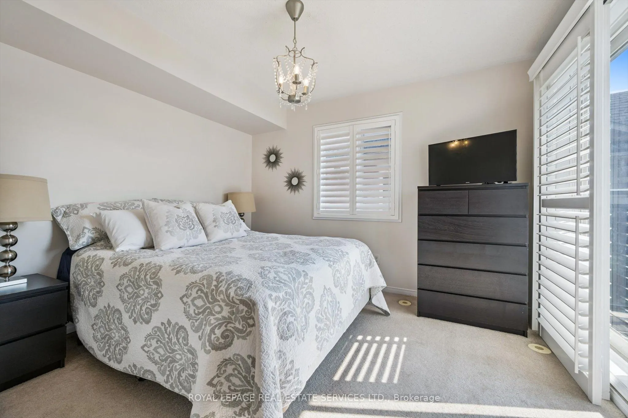 4975 Southampton Drive, #325