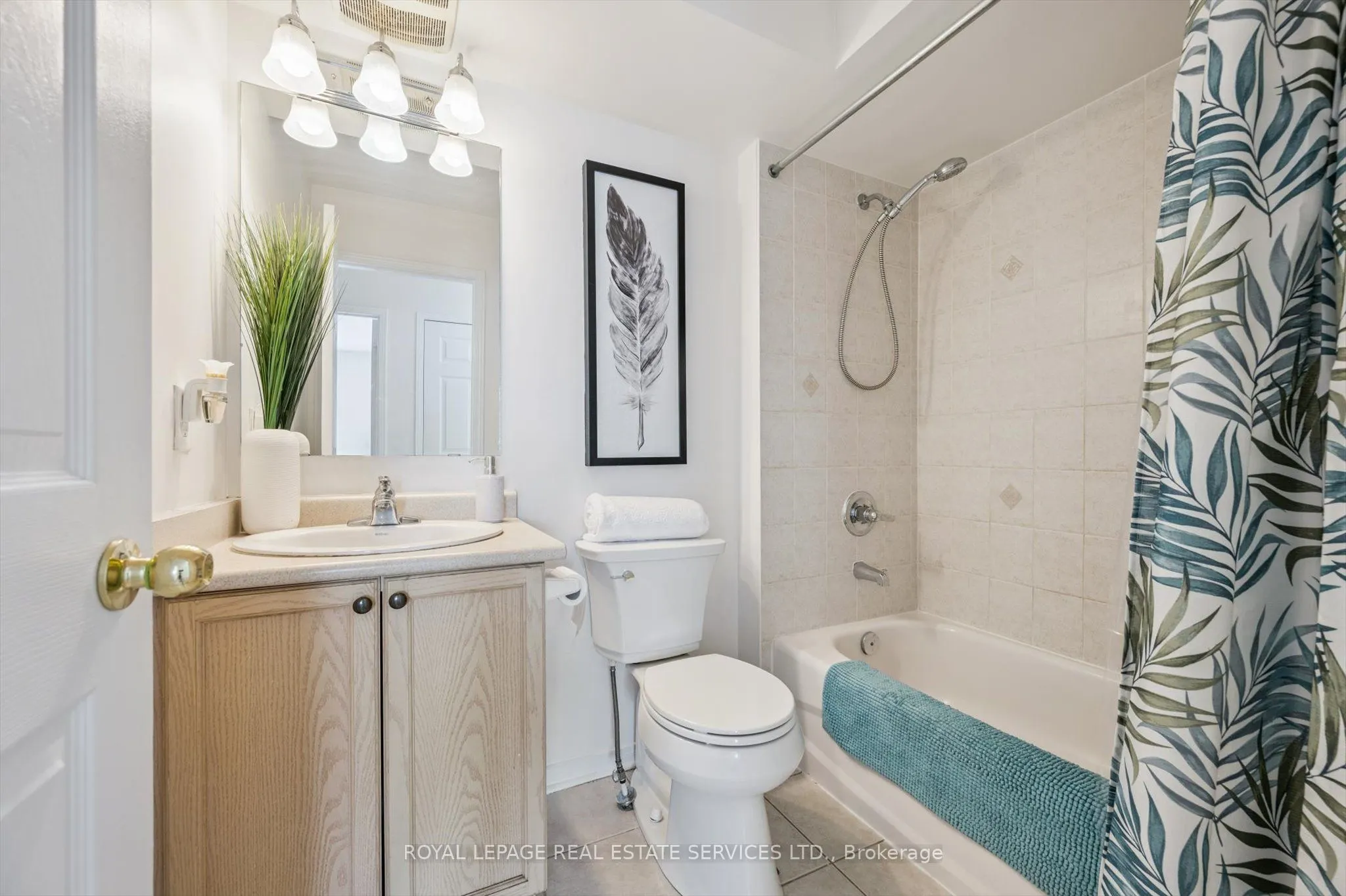 4975 Southampton Drive, #325