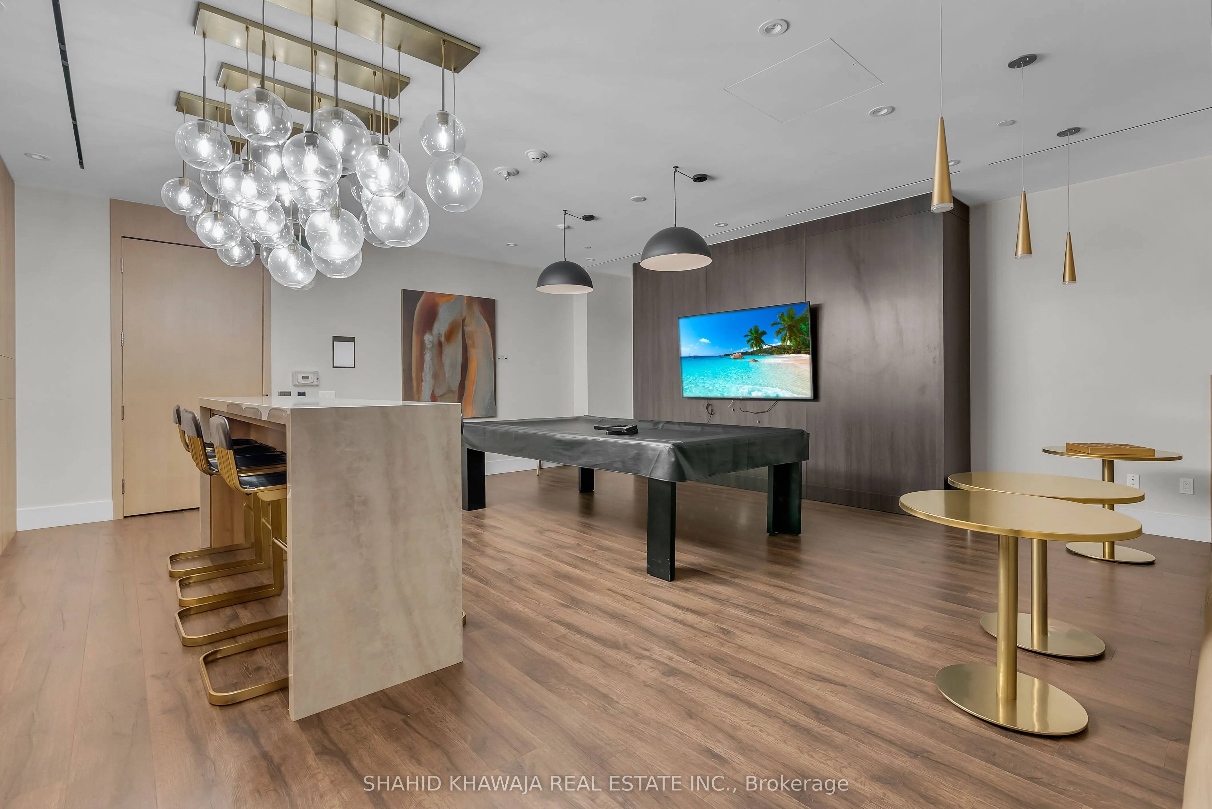 21 Park Street E, #1508
