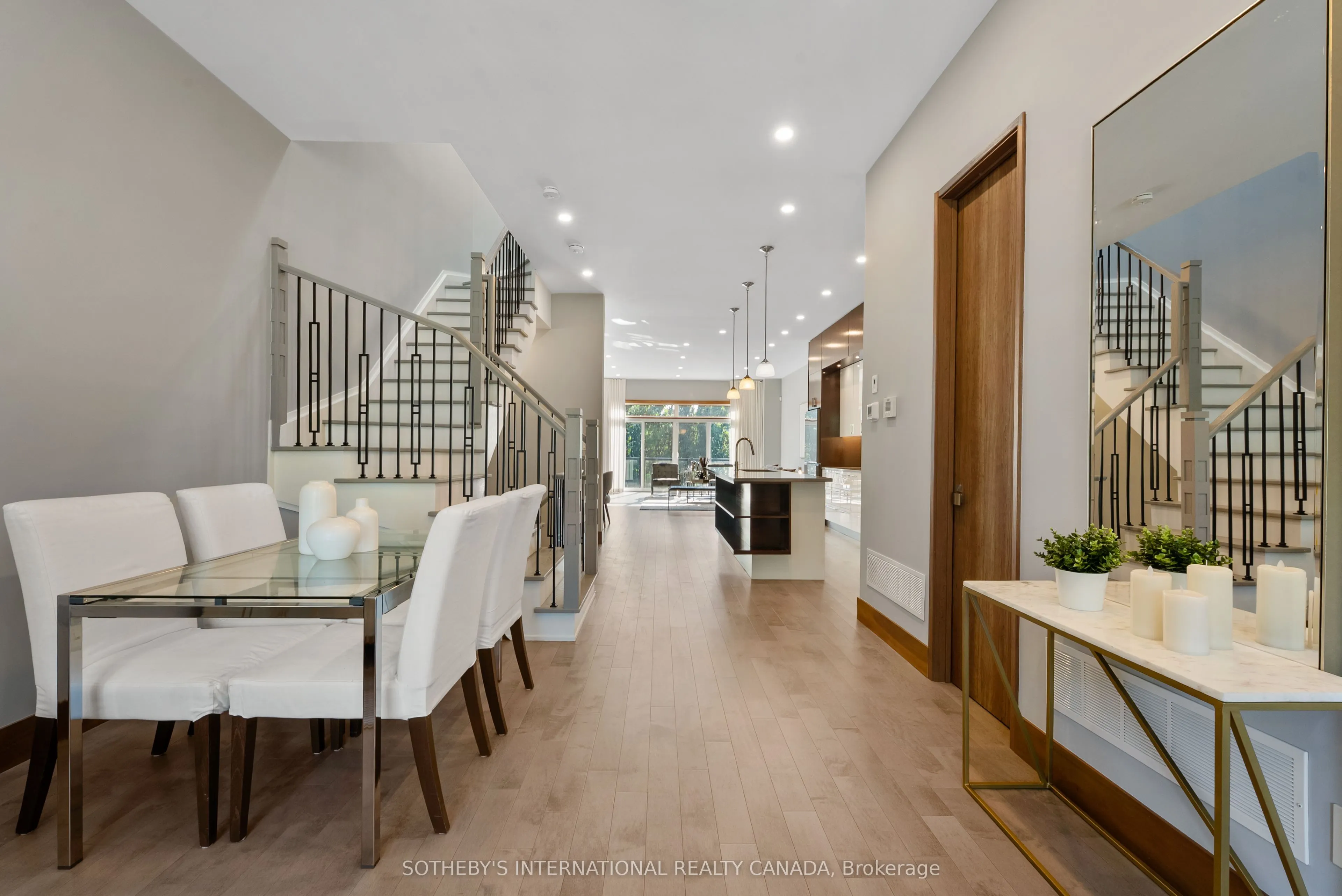 28A Twenty First Street