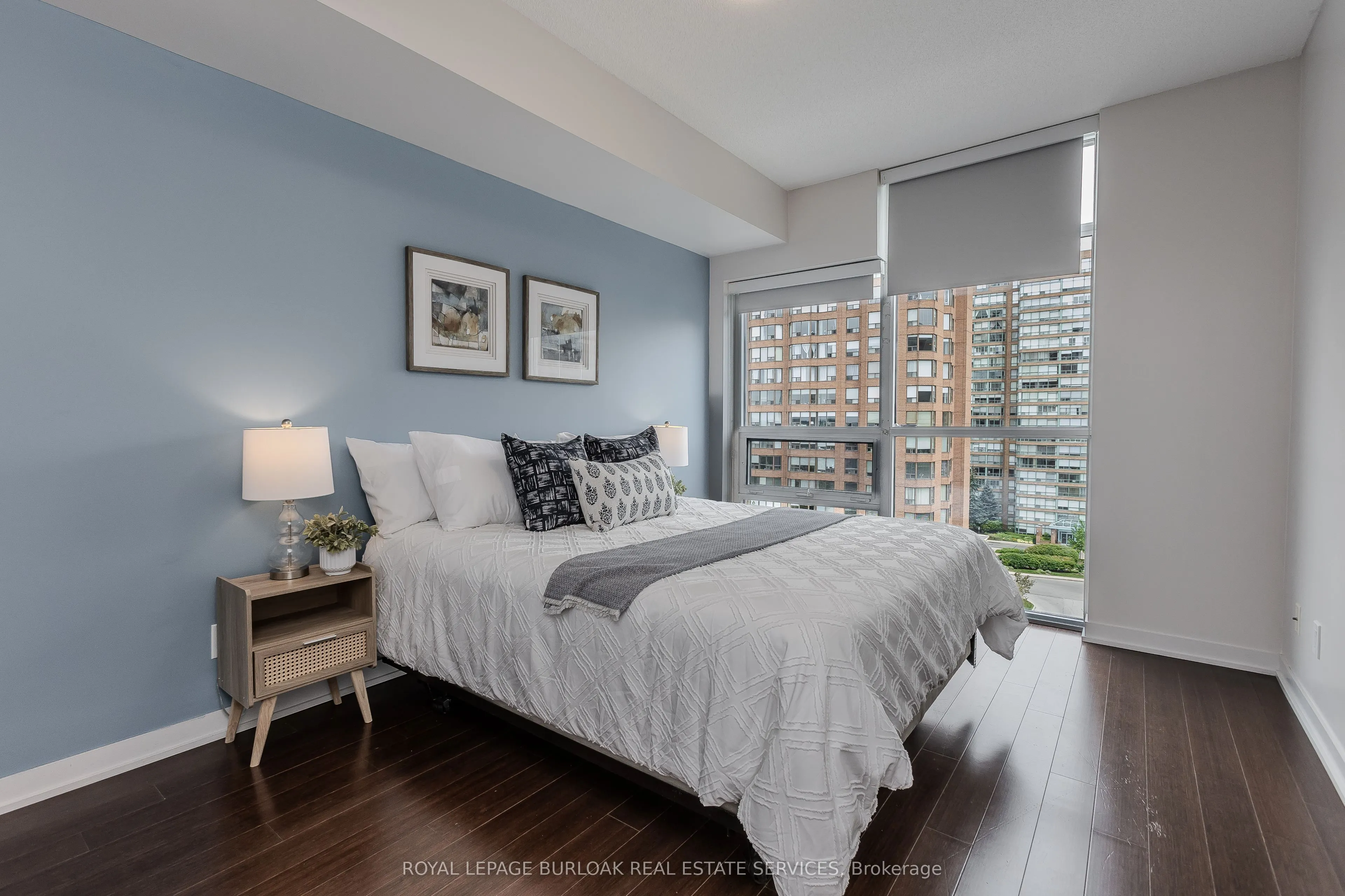 551 Maple Avenue, #814