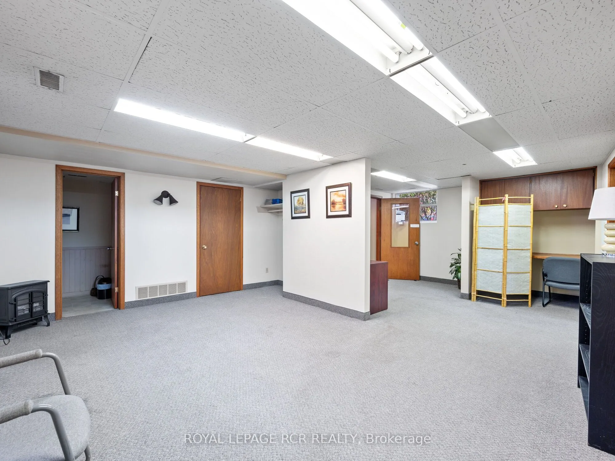 33 King Street W, #West Side Lower