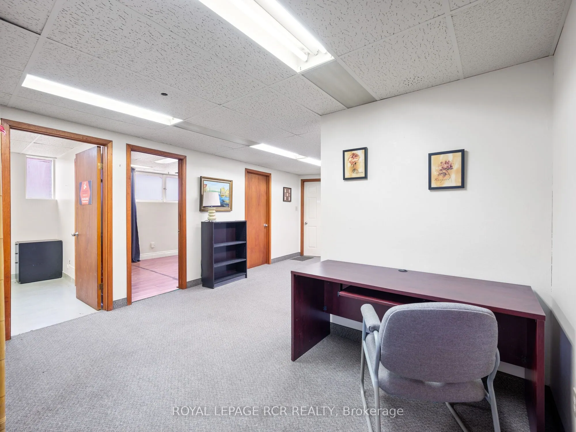 33 King Street W, #West Side Lower