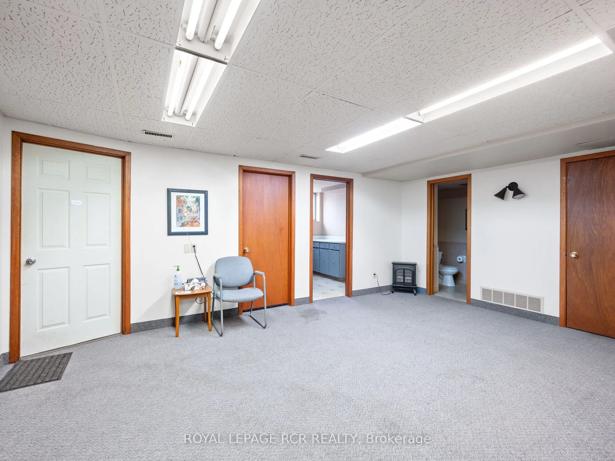 33 King Street W, #West Side Lower