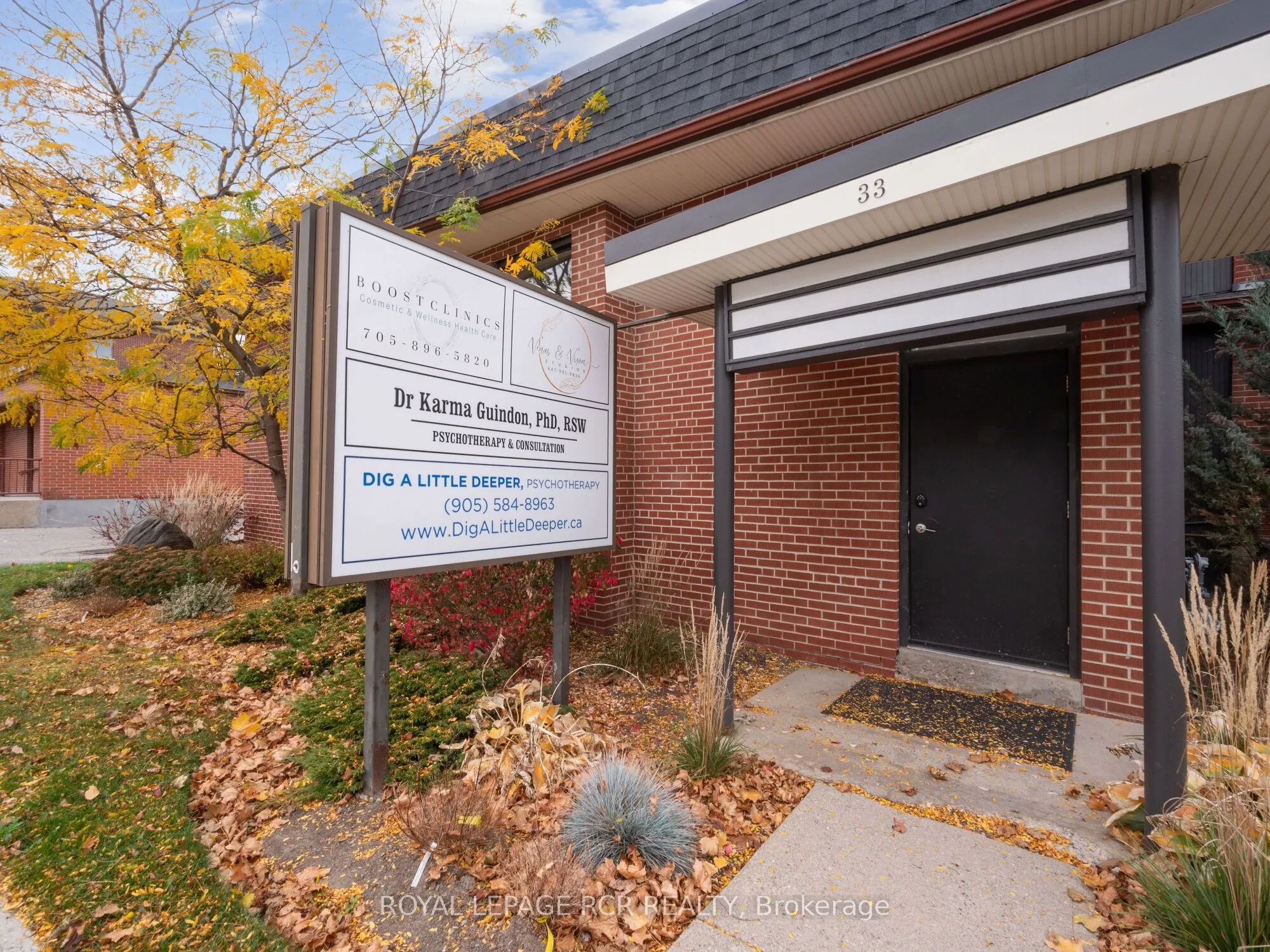 33 King Street W, #West Side Lower