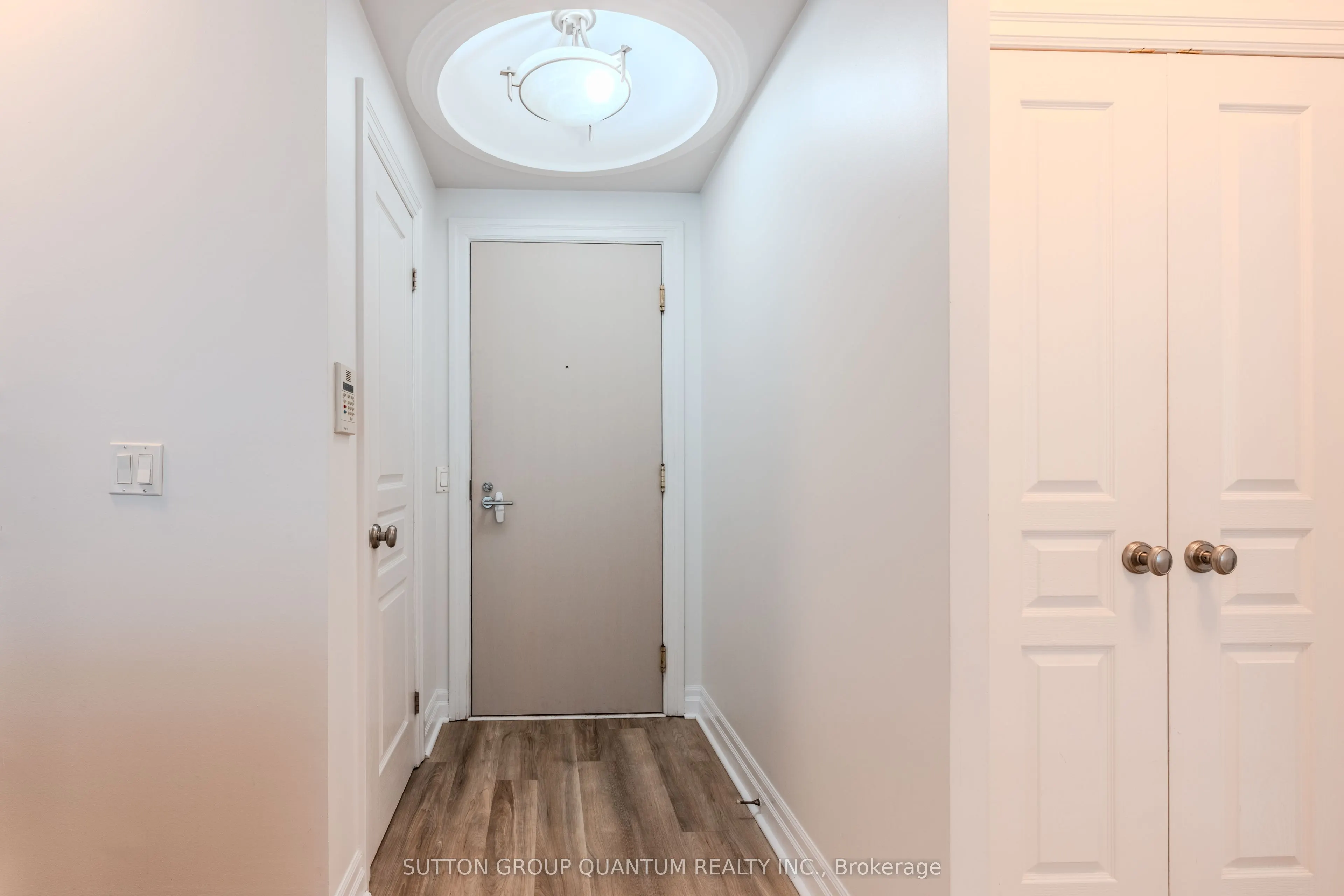 2087 Lake Shore Boulevard W, #706