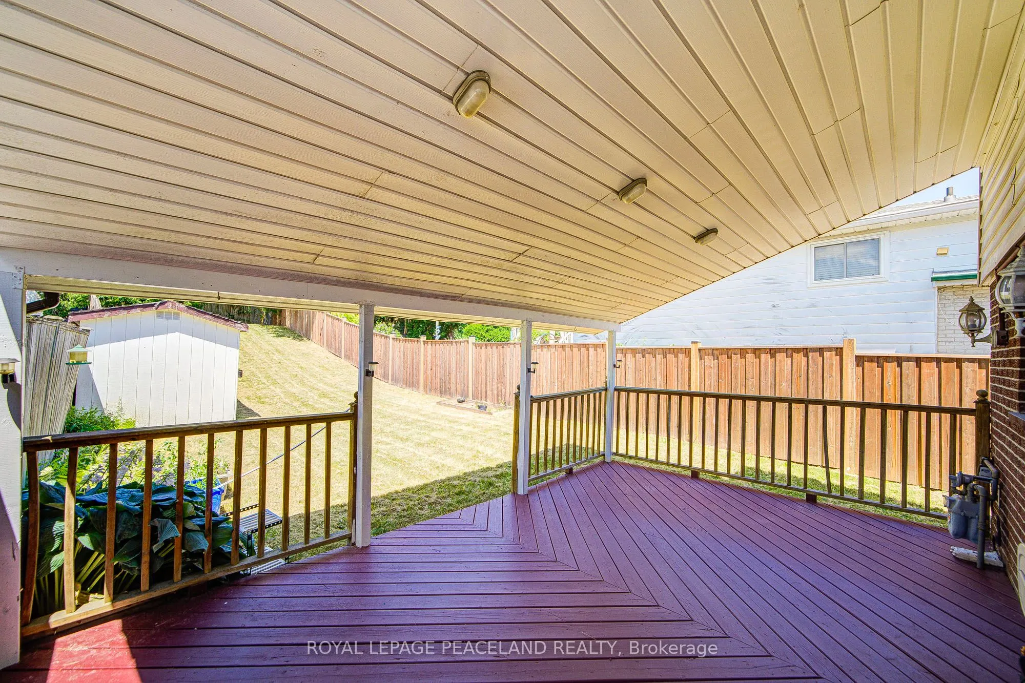 718 Eaglemount Crescent