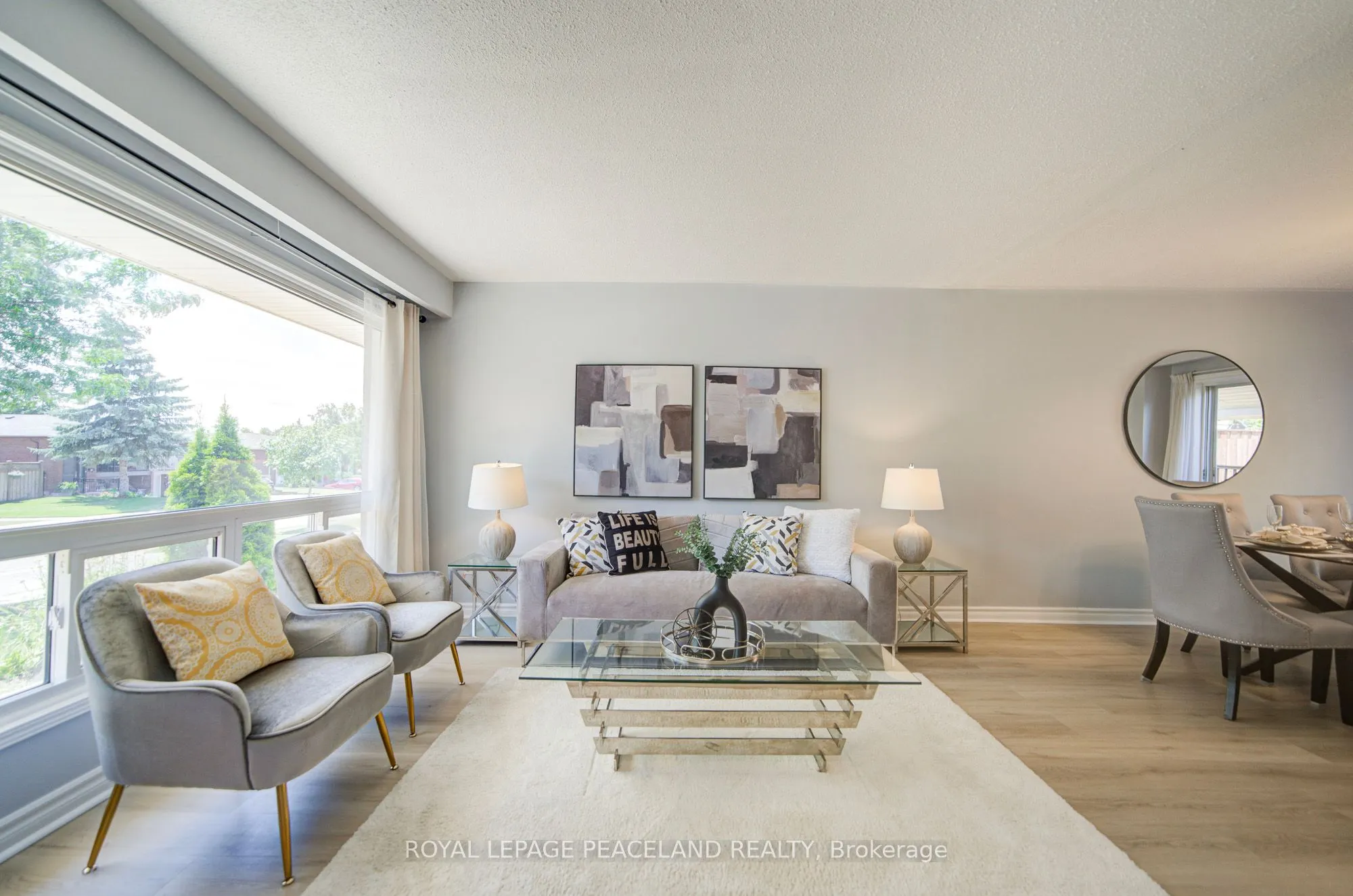 718 Eaglemount Crescent