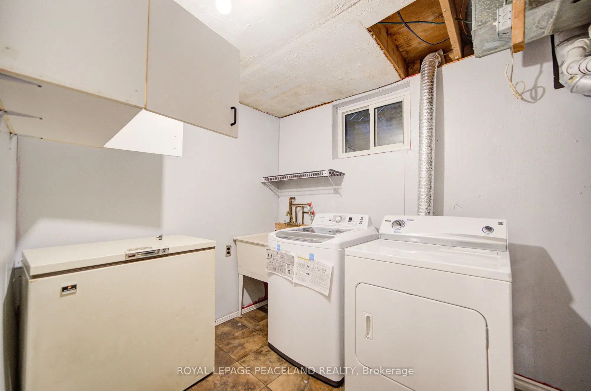 718 Eaglemount Crescent