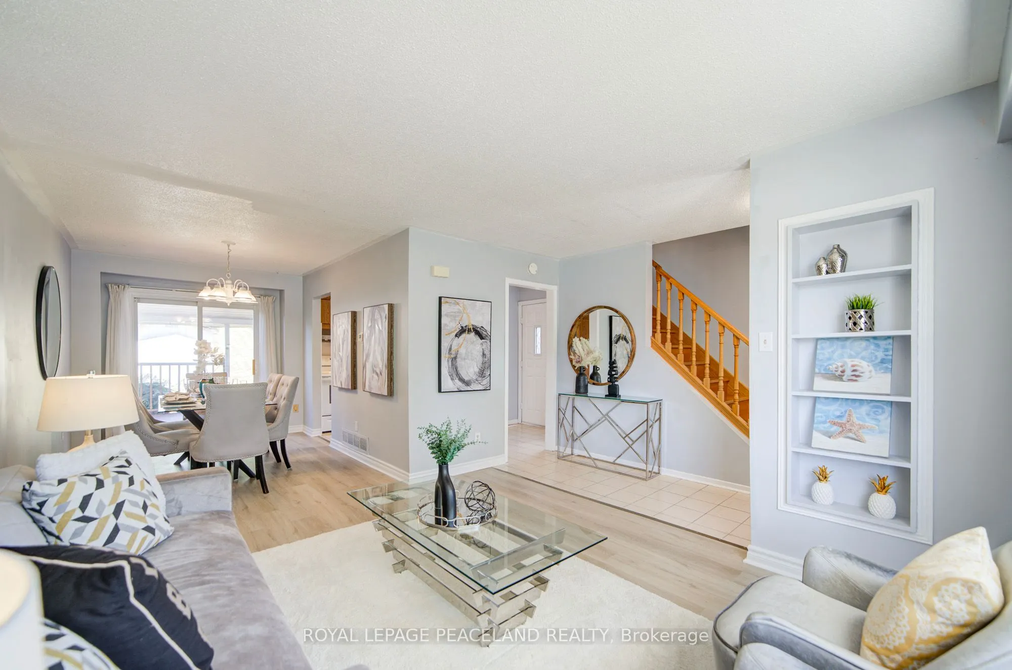 718 Eaglemount Crescent