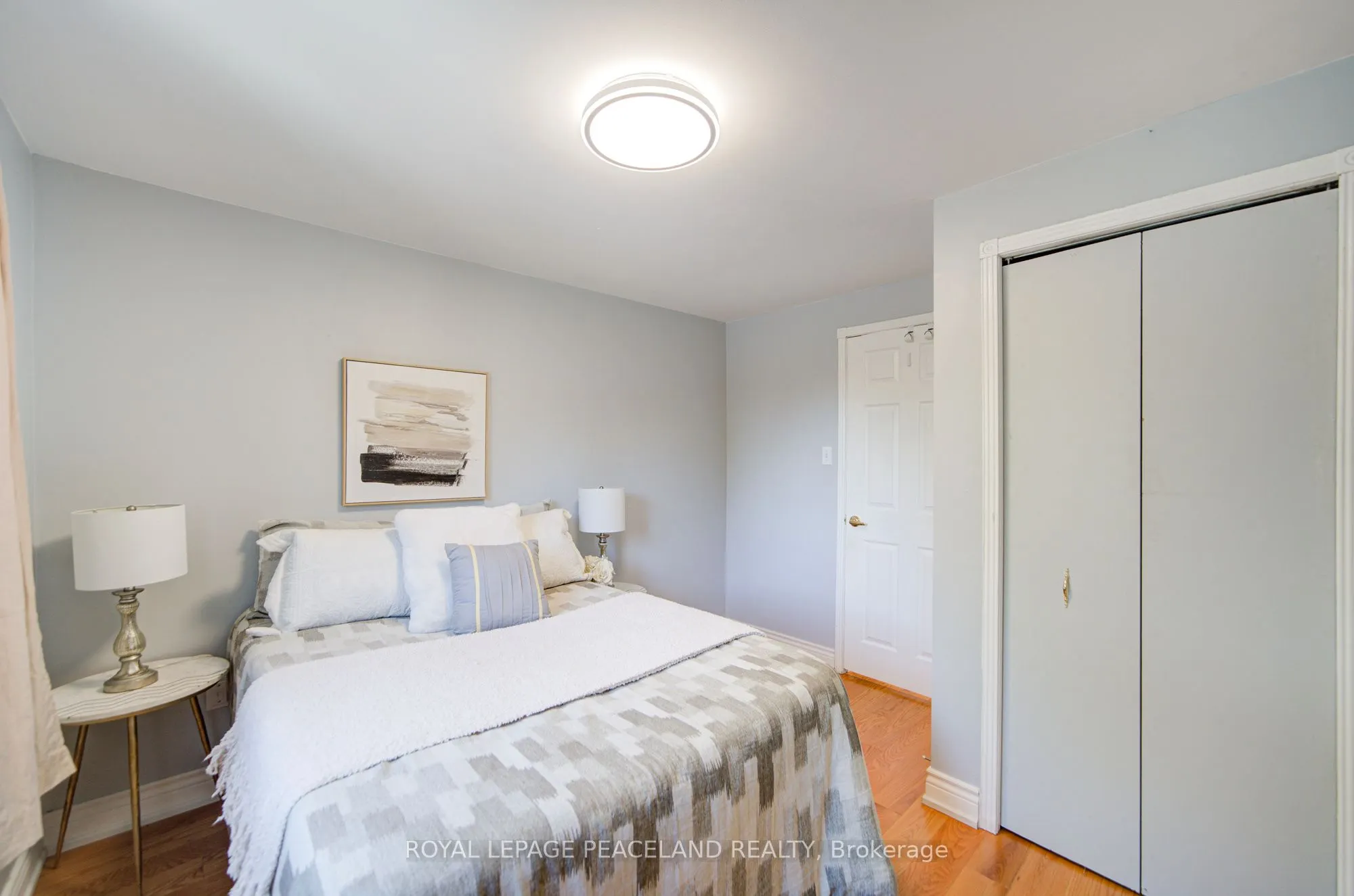 718 Eaglemount Crescent