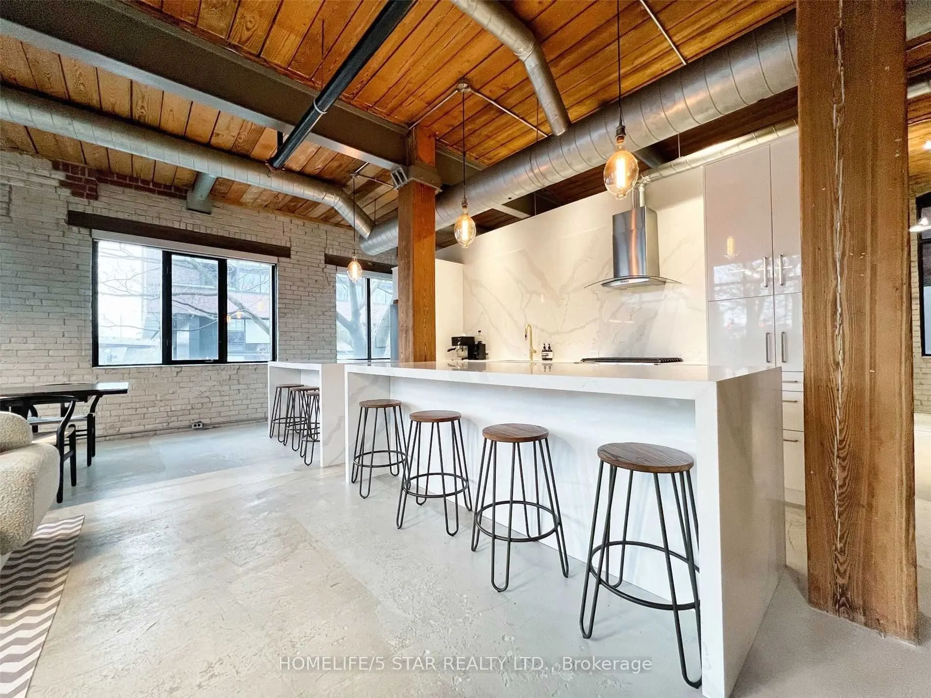 1 Columbus Avenue, #101