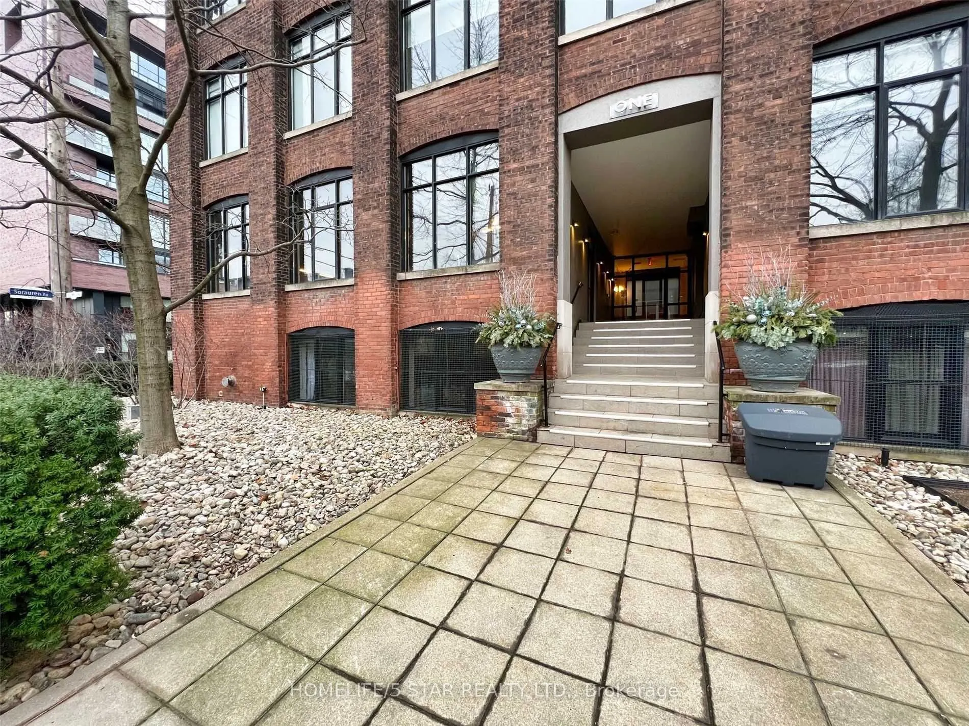 1 Columbus Avenue, #101