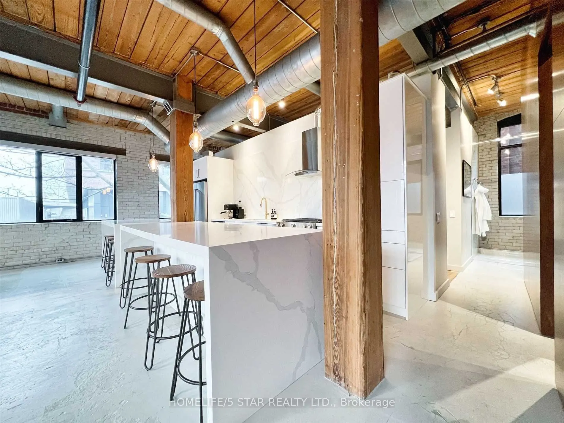 1 Columbus Avenue, #101