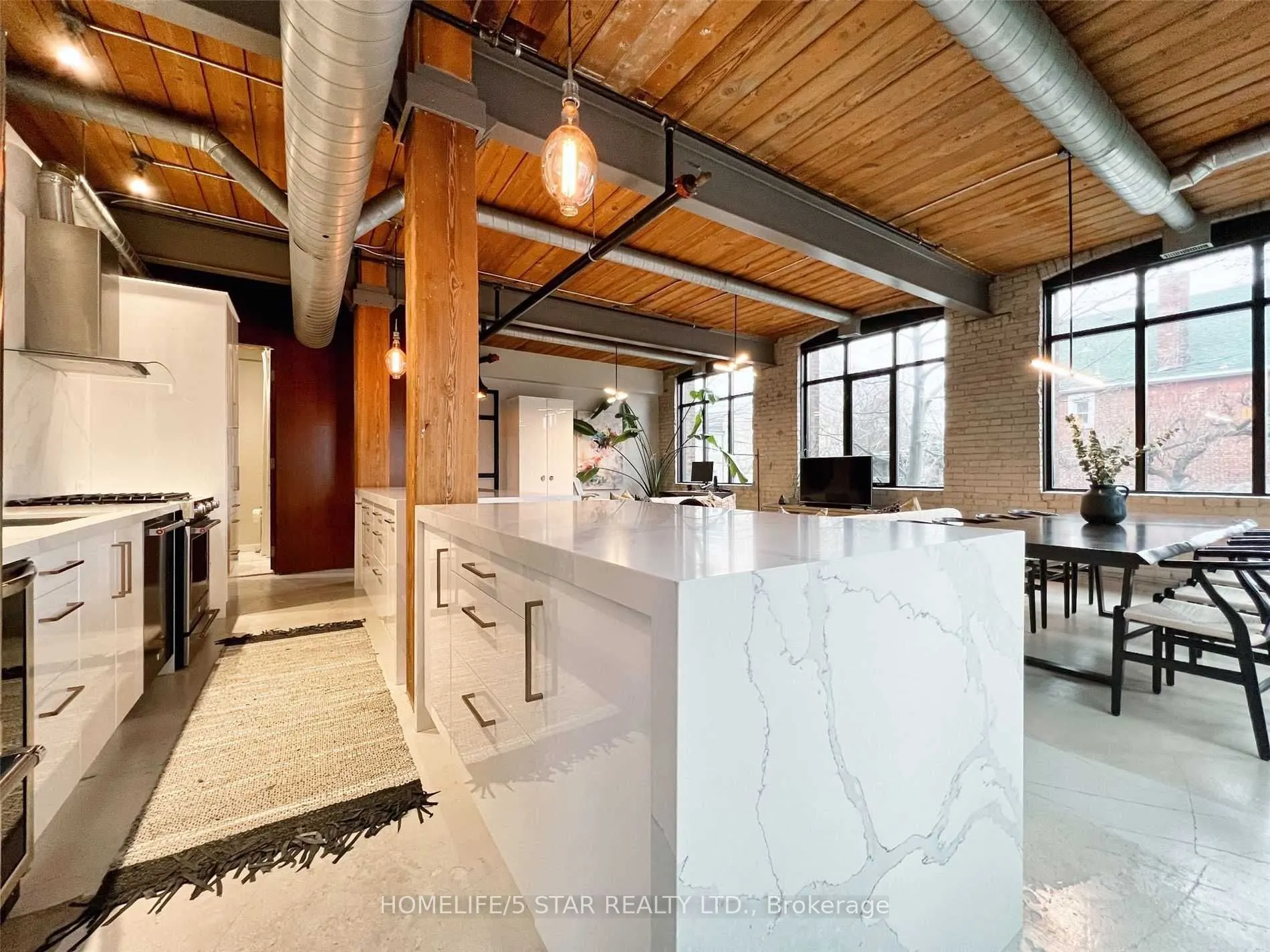 1 Columbus Avenue, #101