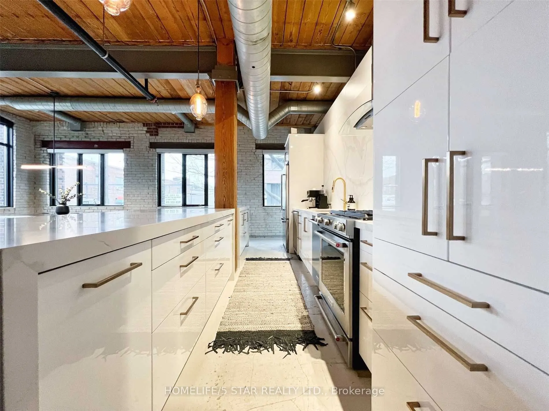 1 Columbus Avenue, #101