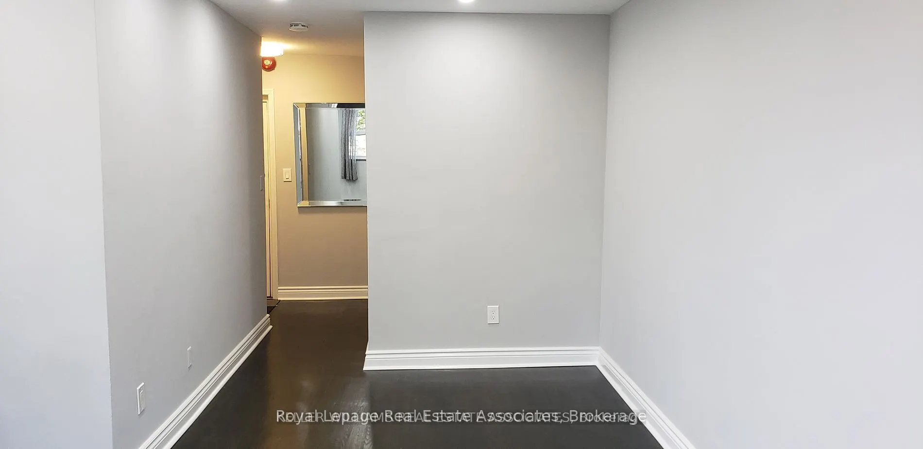 233 Lakeshore Road E