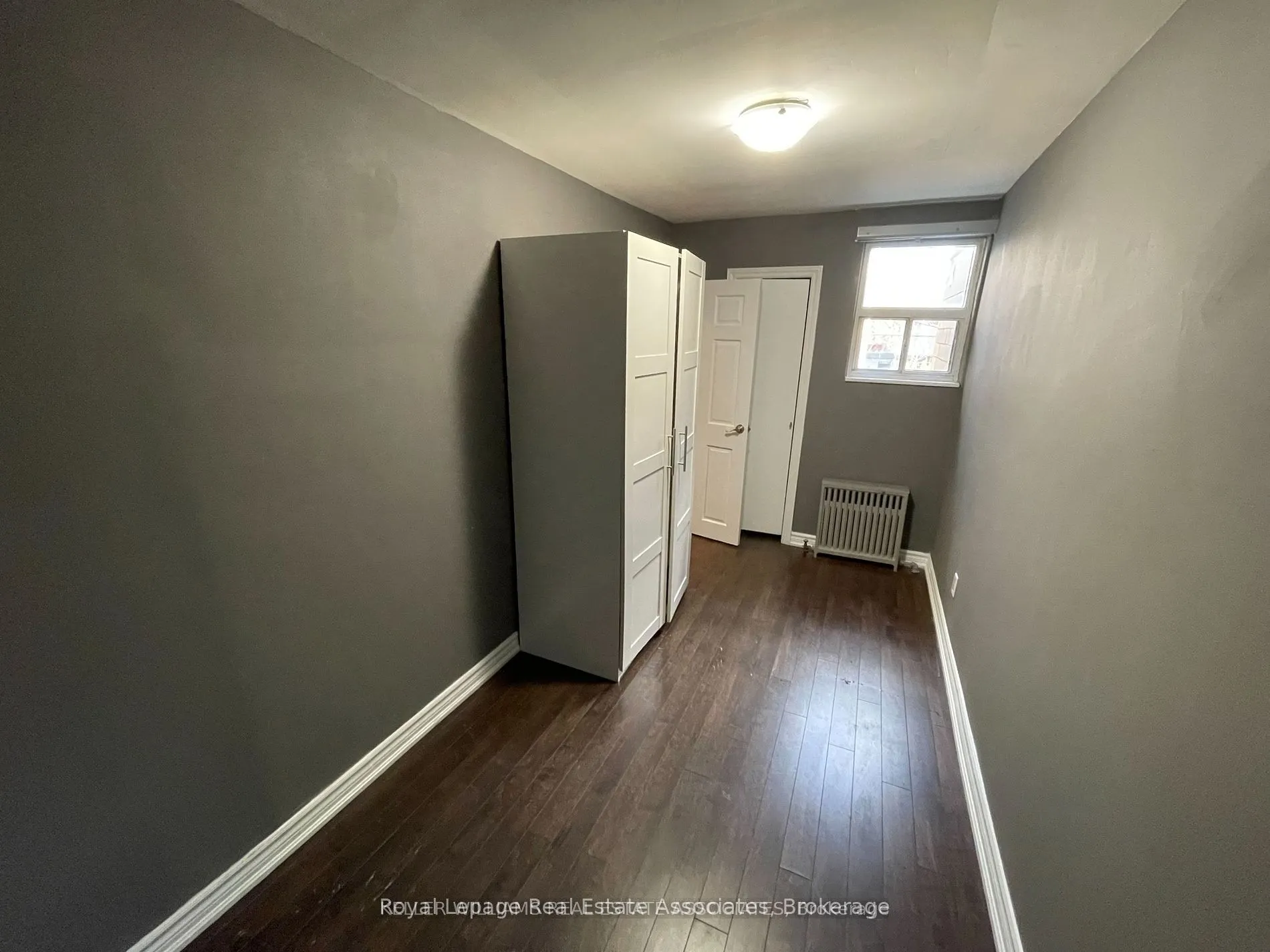 233 Lakeshore Road E