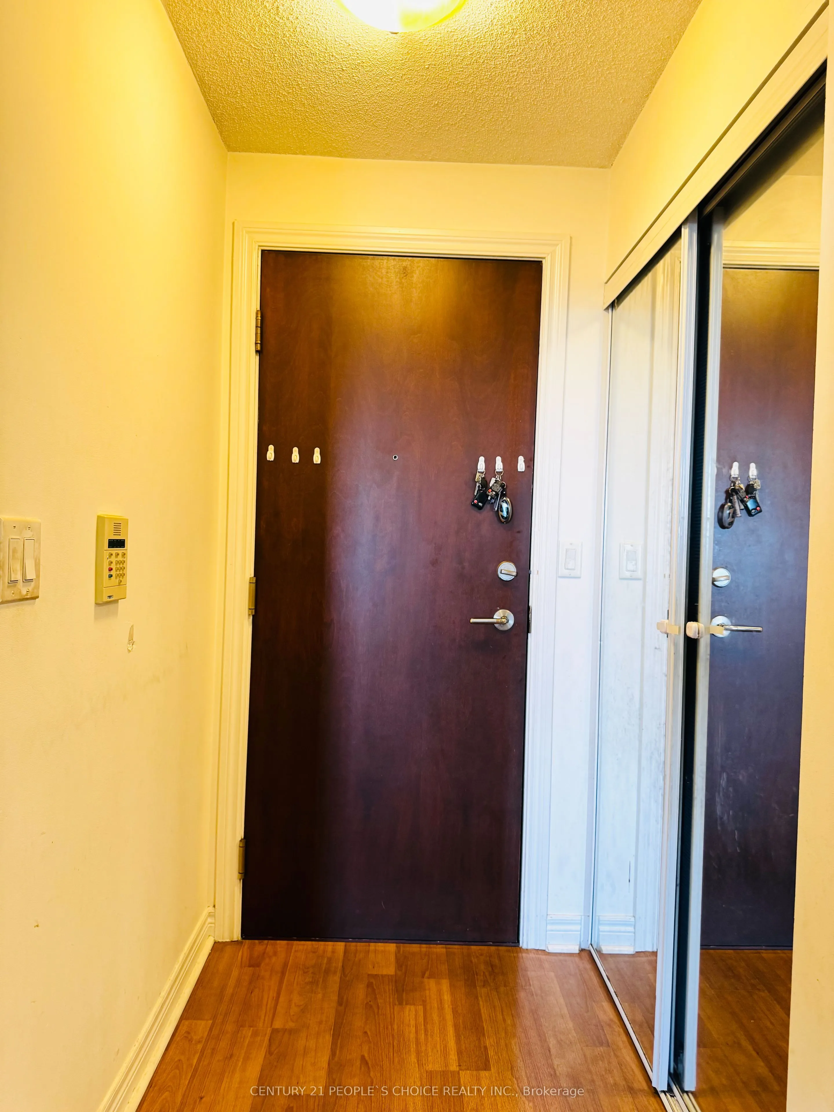 310 Burnhamthorpe Road S, #1709