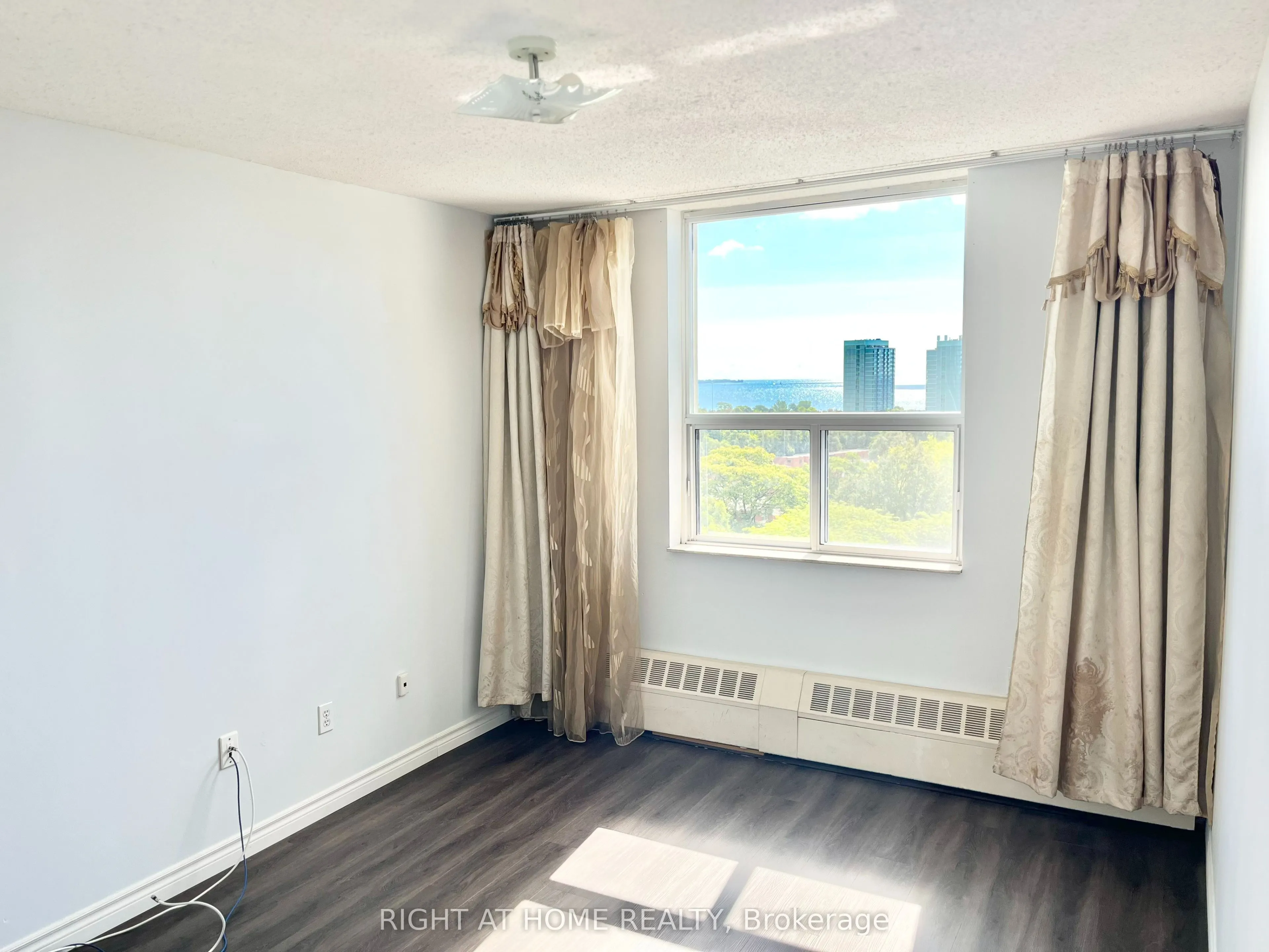 65 Southport Street, #1508