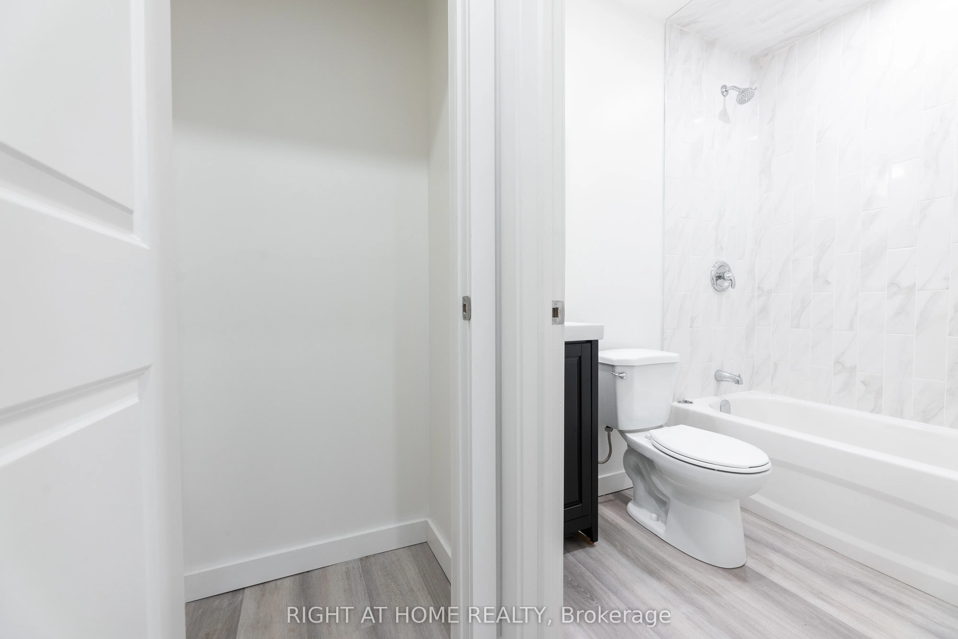 1744 Wilson Avenue, #11