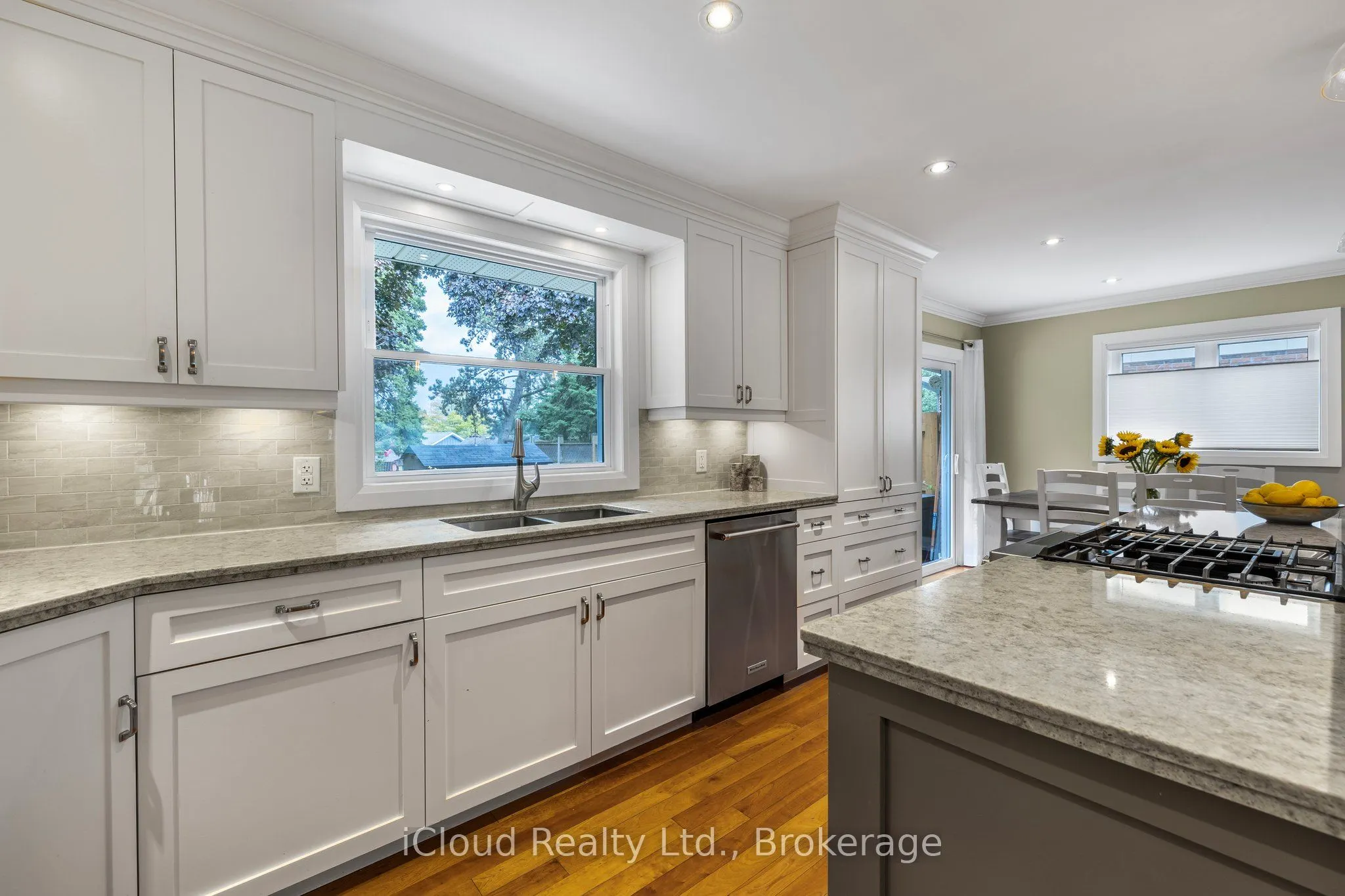 8 Glenforest Street