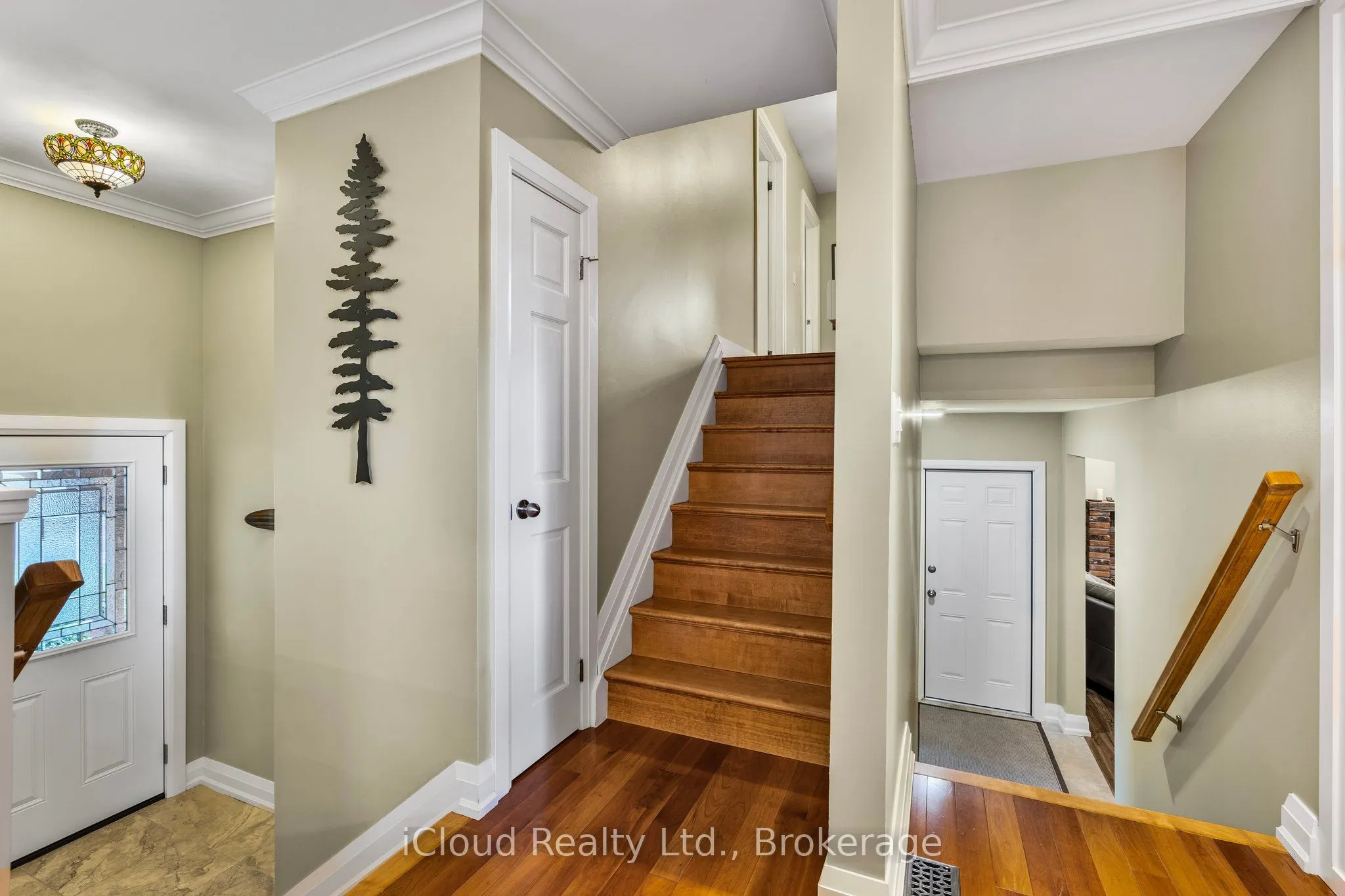 8 Glenforest Street