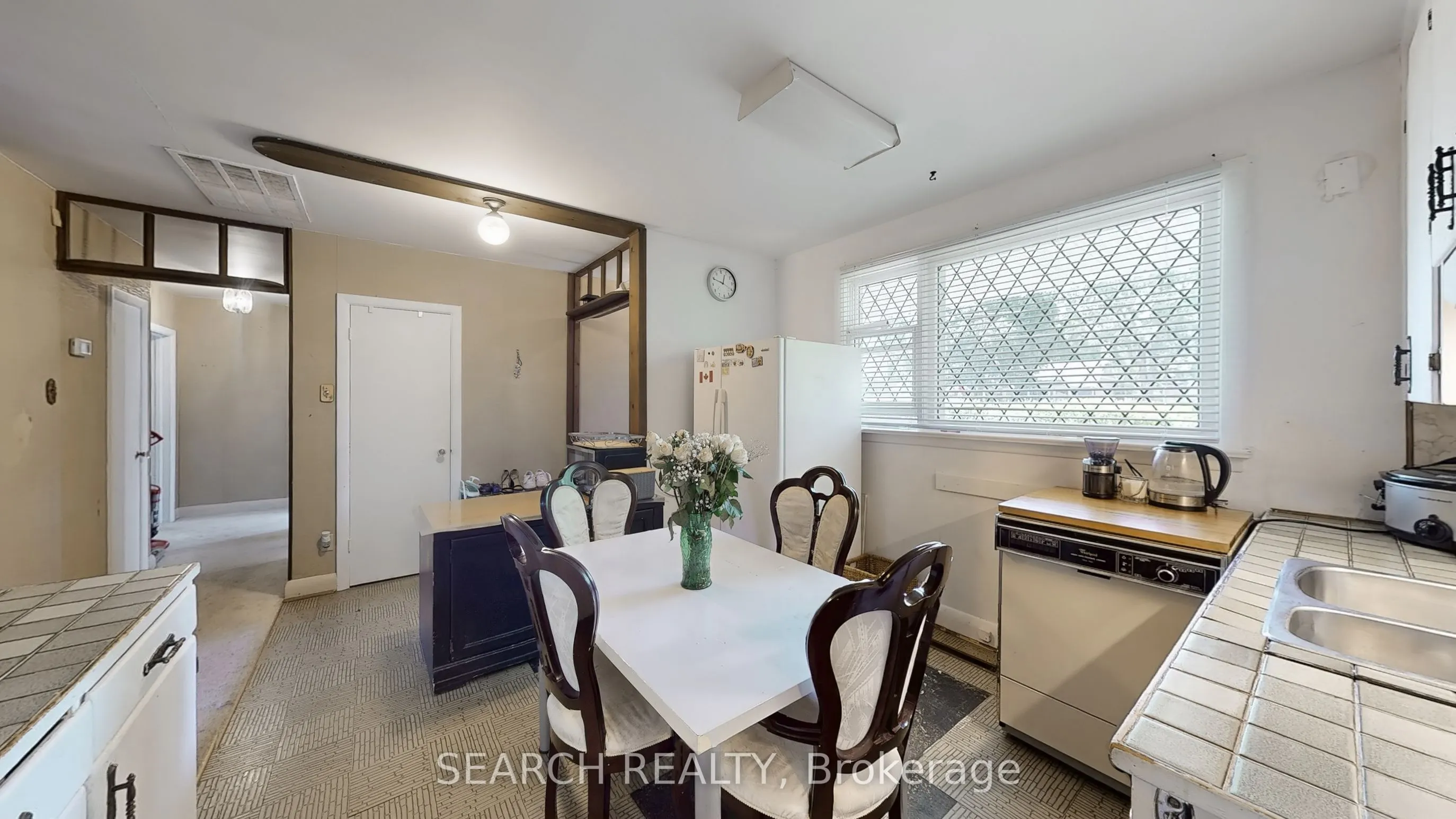 6 De Jong Drive