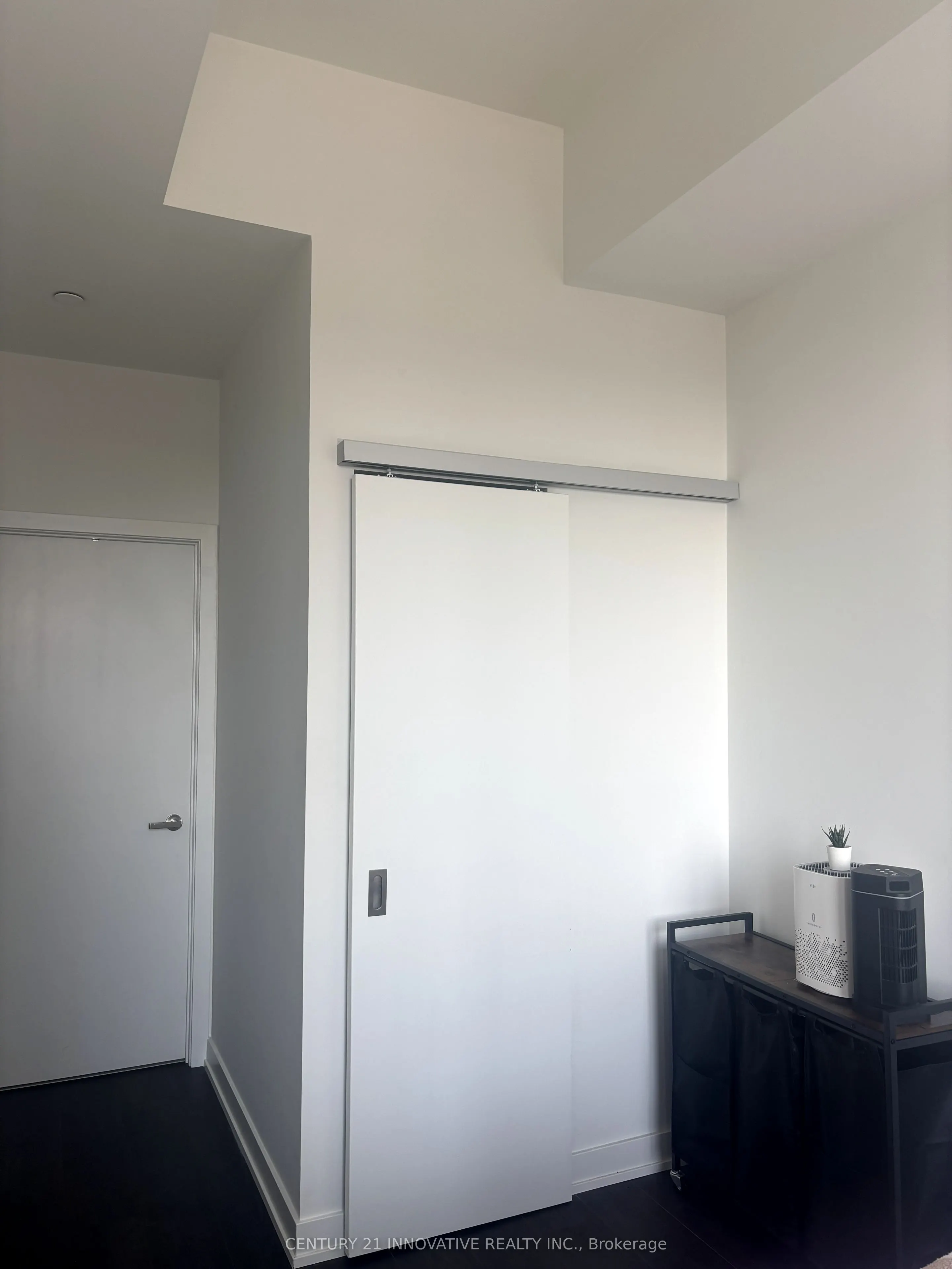 28 Ann Street, #813