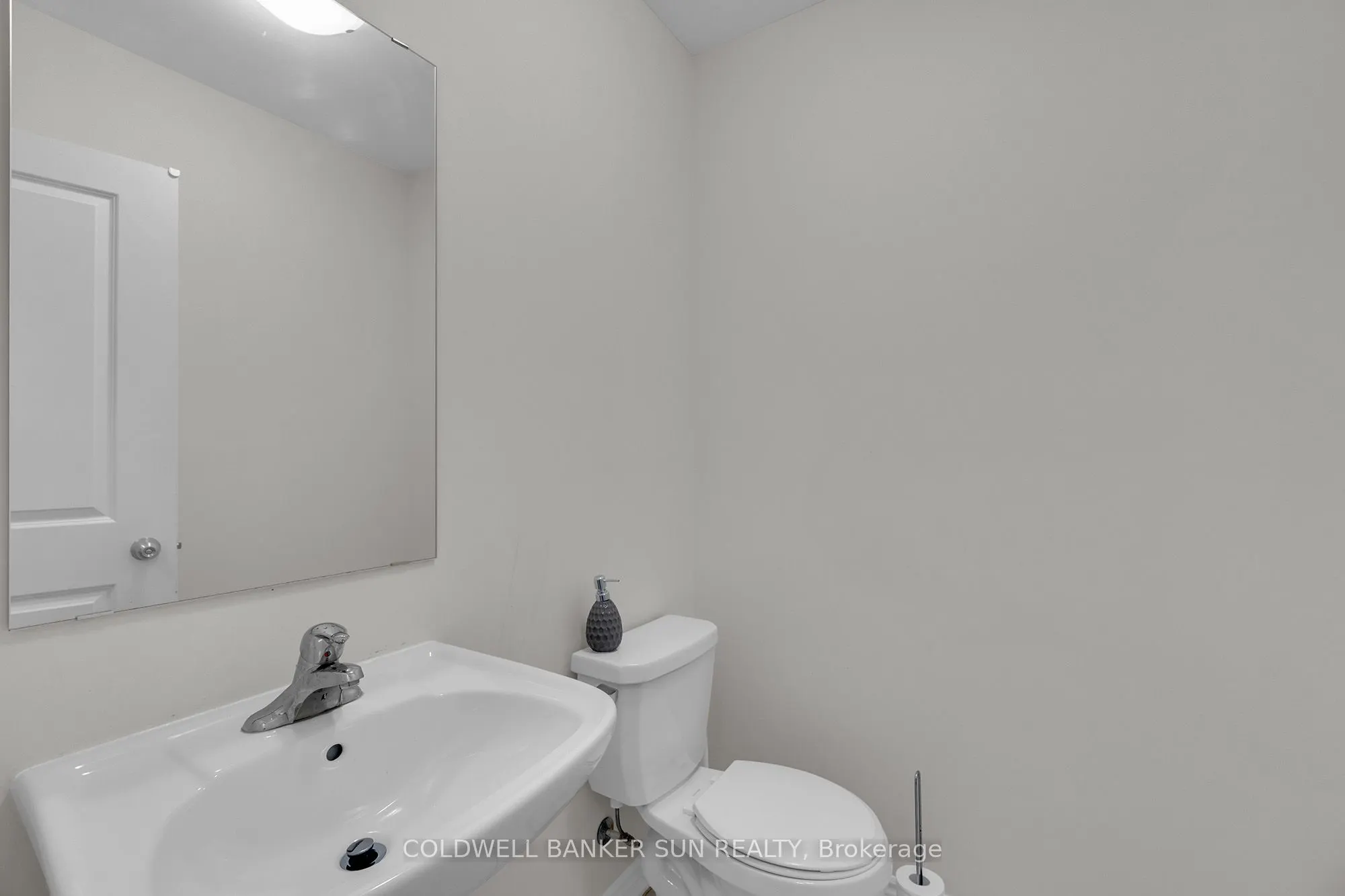 42 Donald Ficht Crescent