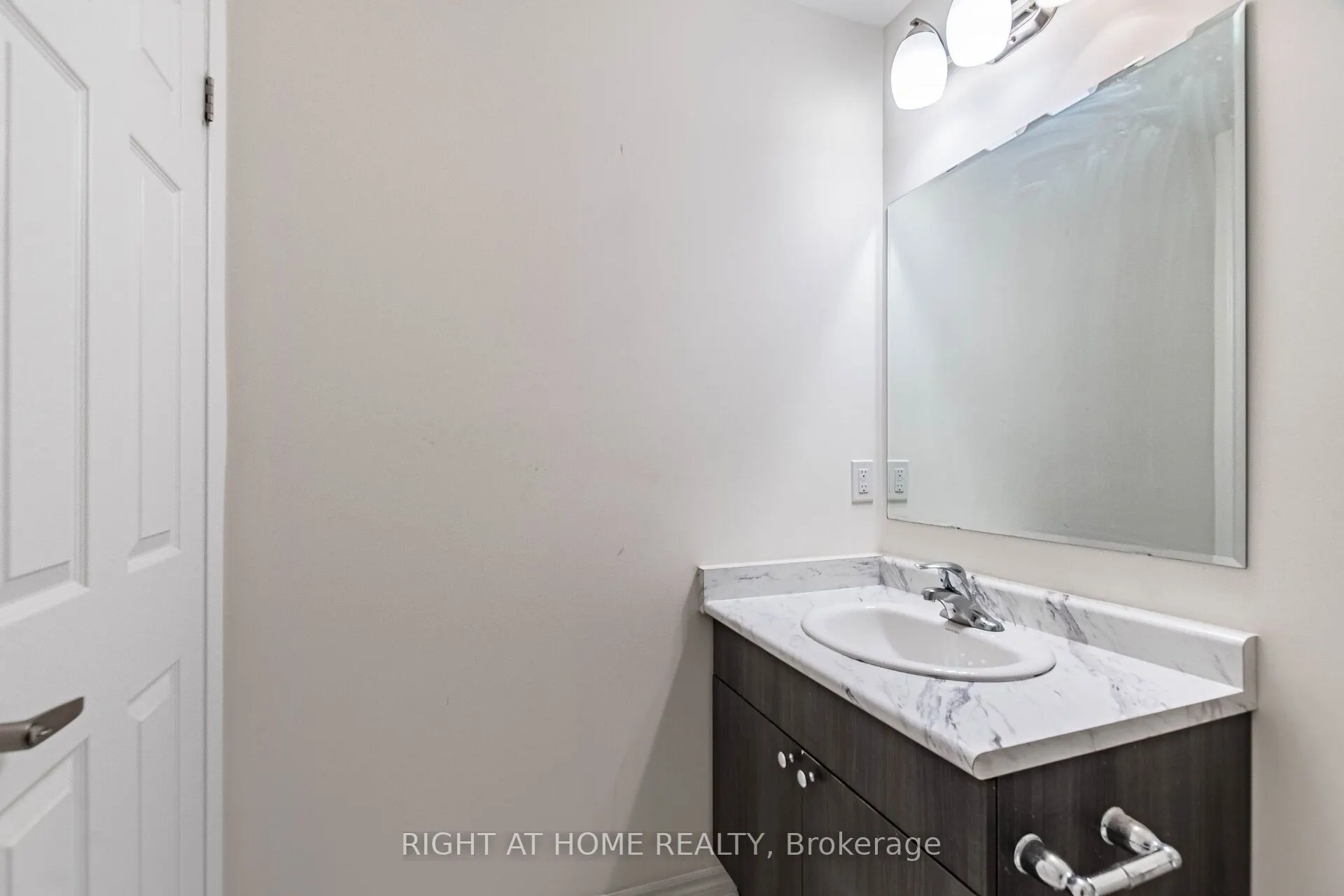 1000 Asleton Boulevard, #98