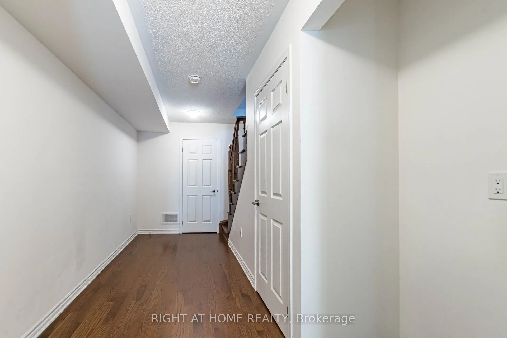 1000 Asleton Boulevard, #98