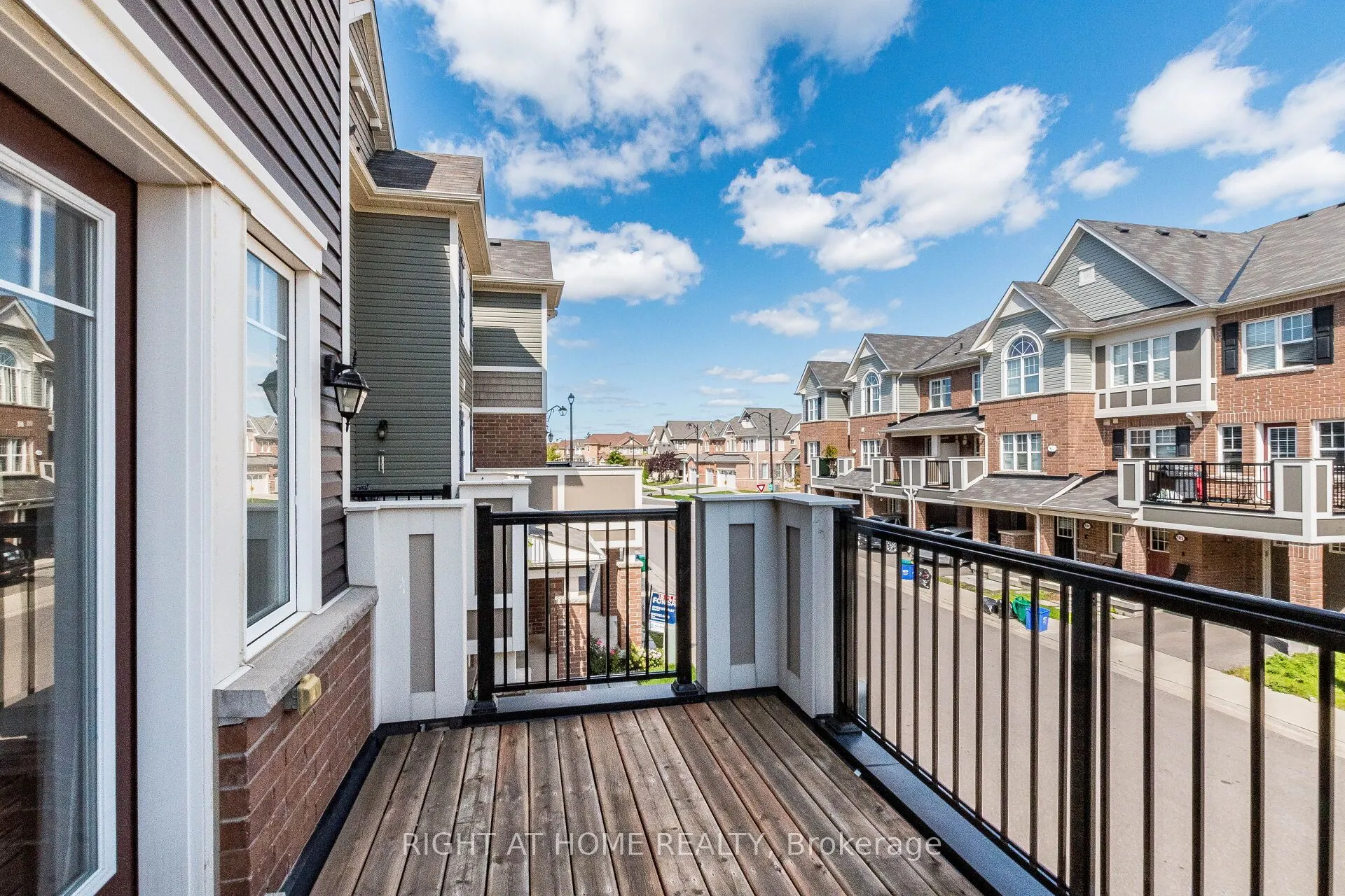 1000 Asleton Boulevard, #98