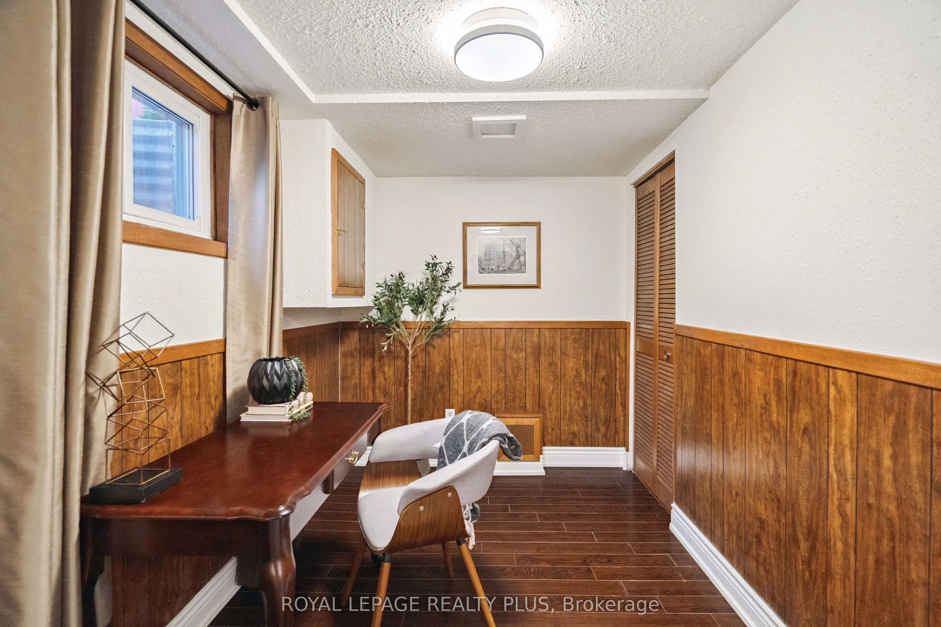 1755 Rathburn Road E, #76