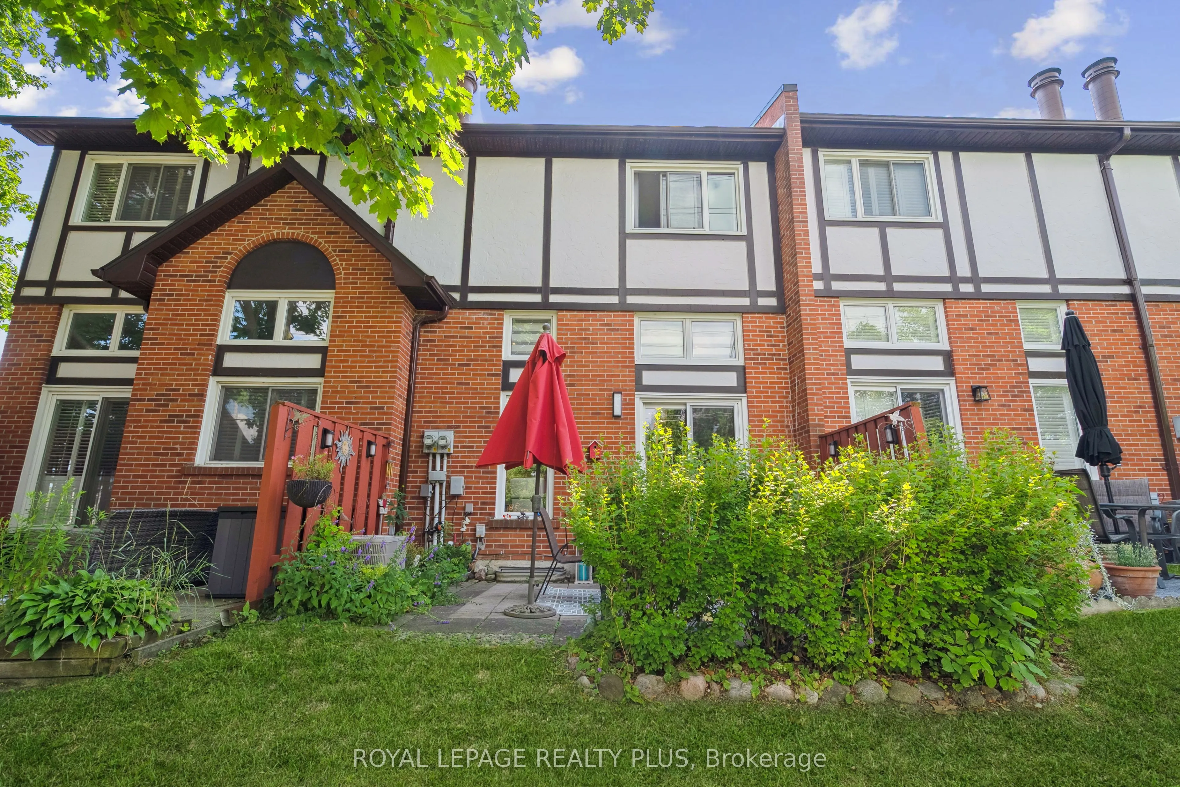 1755 Rathburn Road E, #76